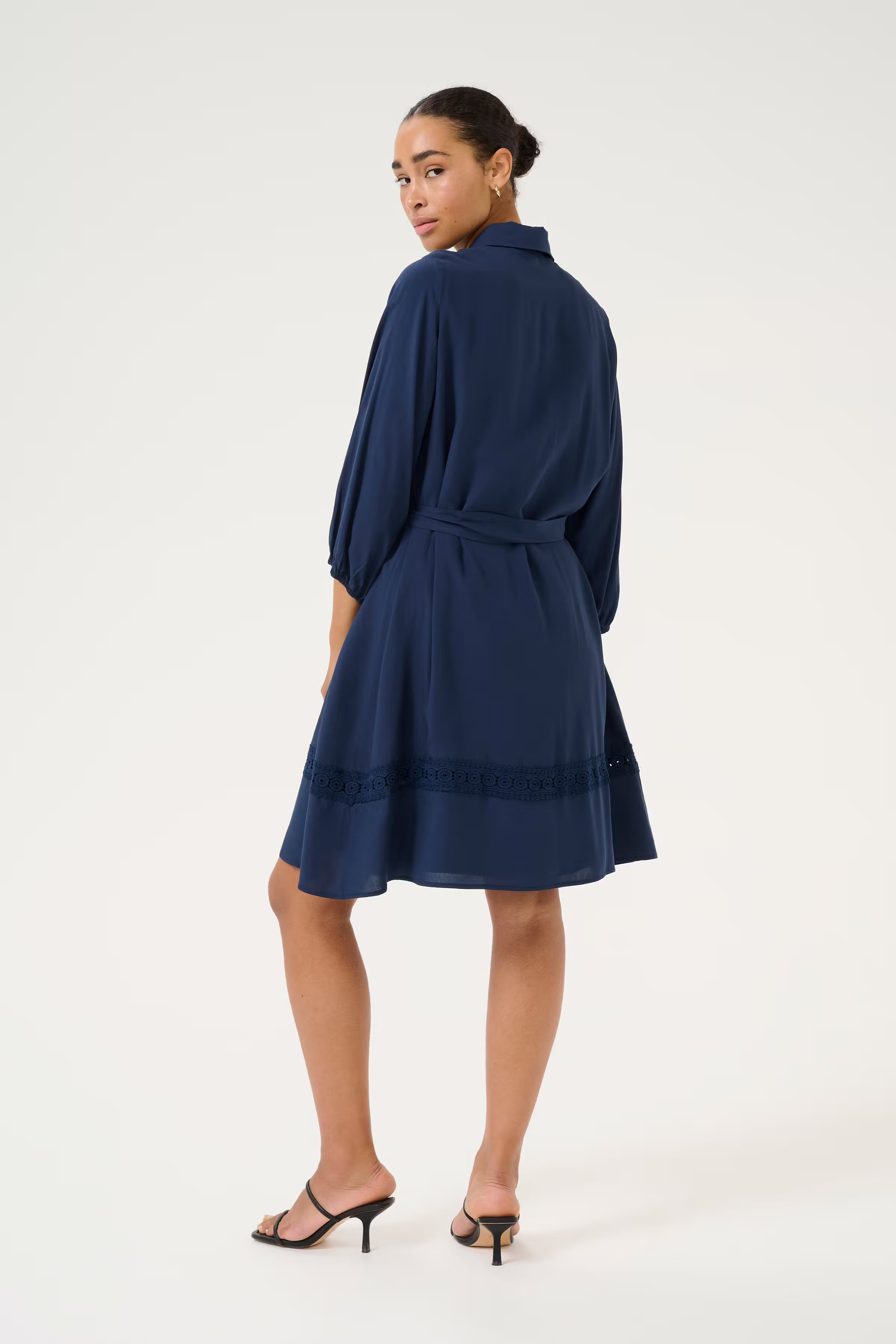 KAfreya Kjole LOOKBOOK BACK 10509244-106706