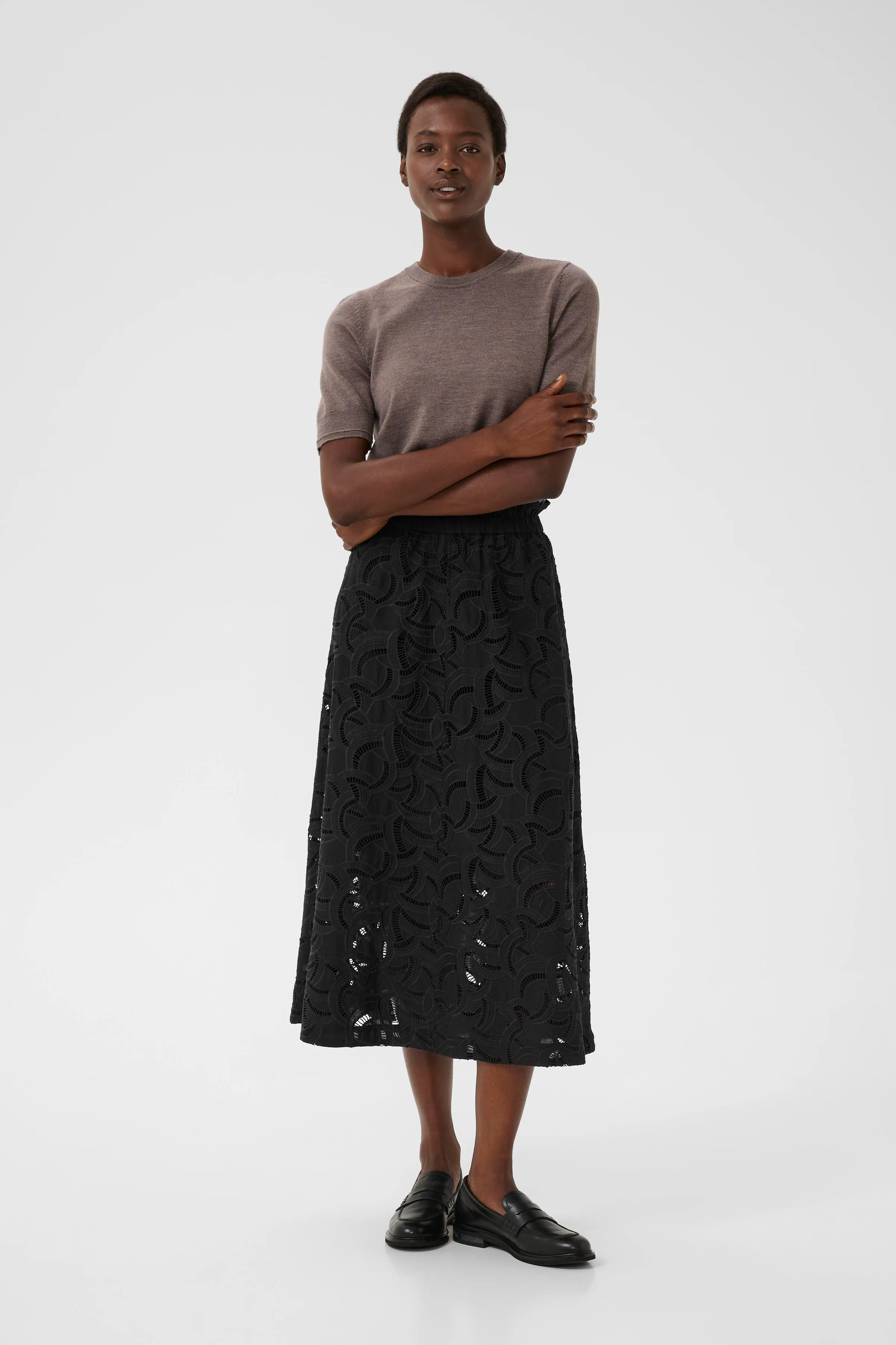 ZoyaPW Lace Skirt in whisper white blurred flower colour