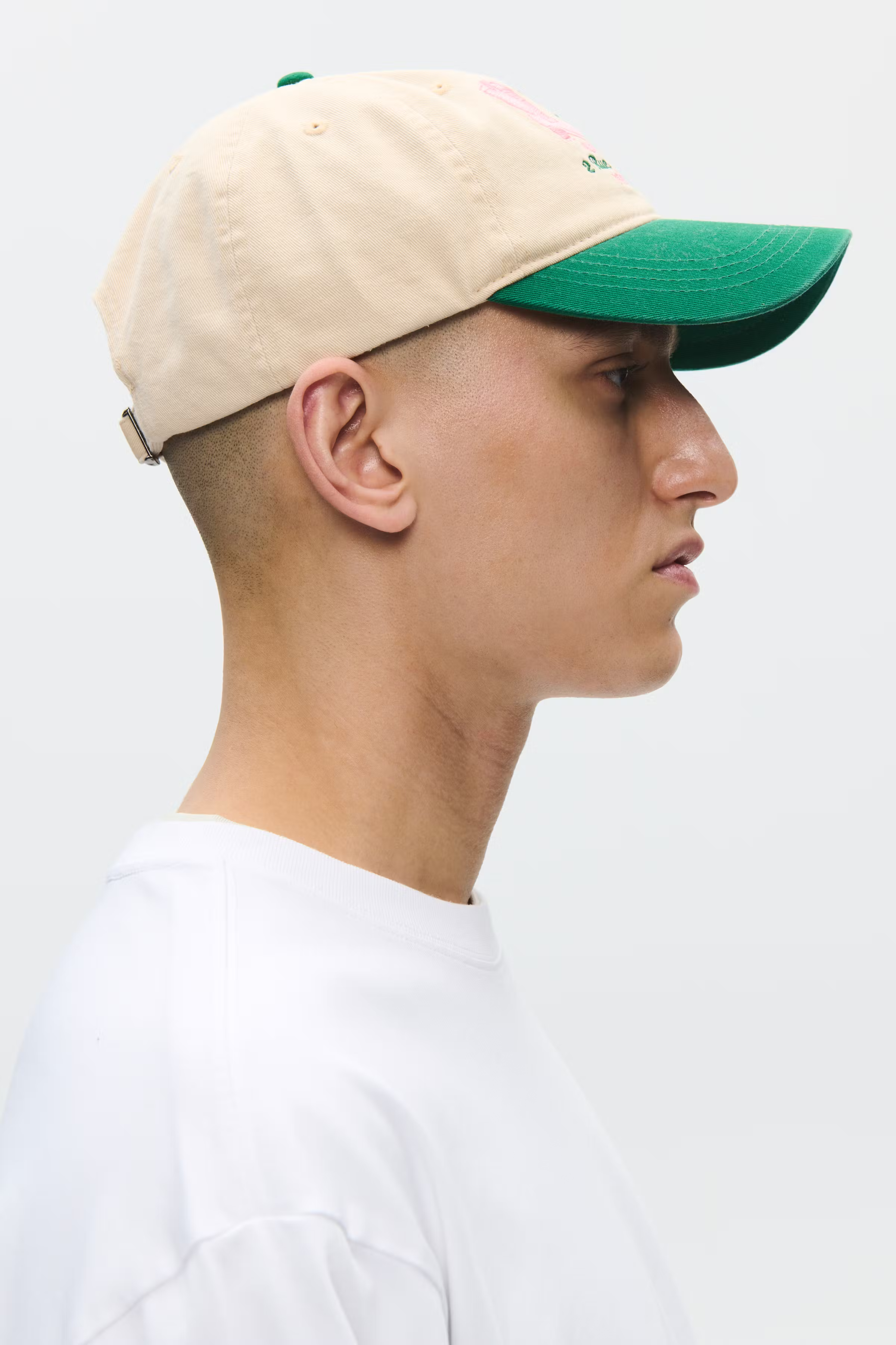 WWFuria Cap LOOKBOOK FRONT 30252366-305475