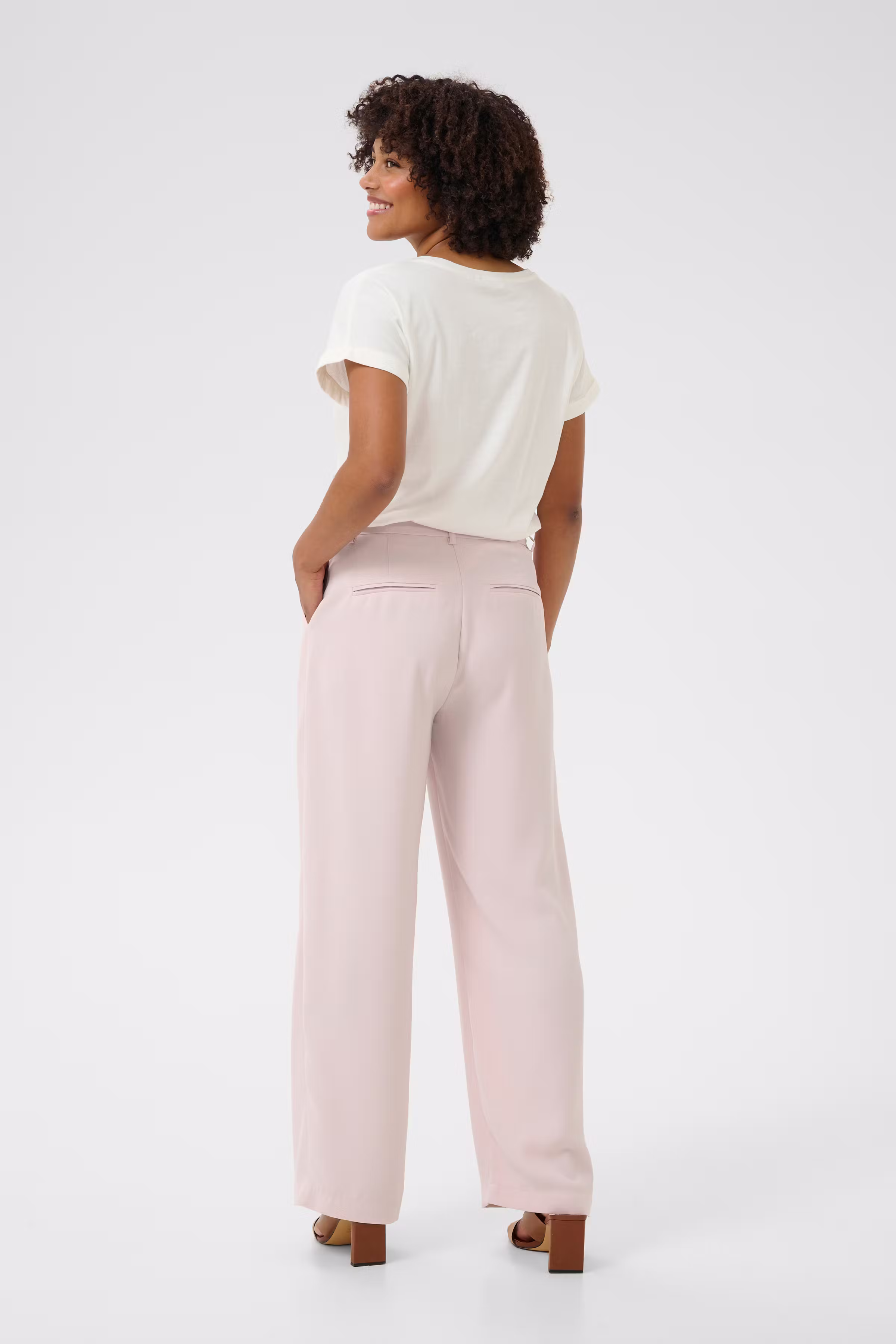CRCocamia Trousers LOOKBOOK BACK 10611708-141803