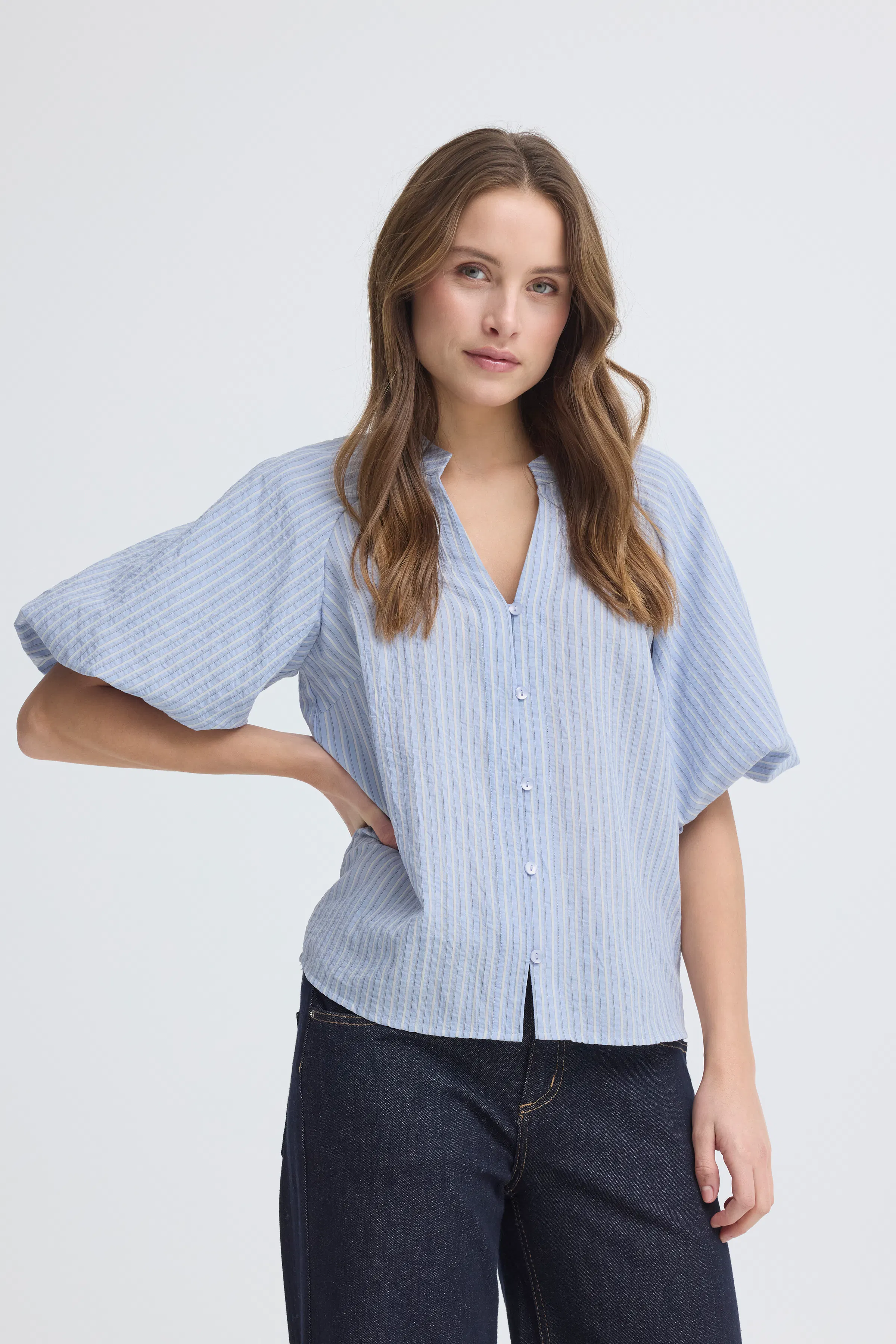 SBELODIE Bluse LOOKBOOK FRONT 22101163-173917
