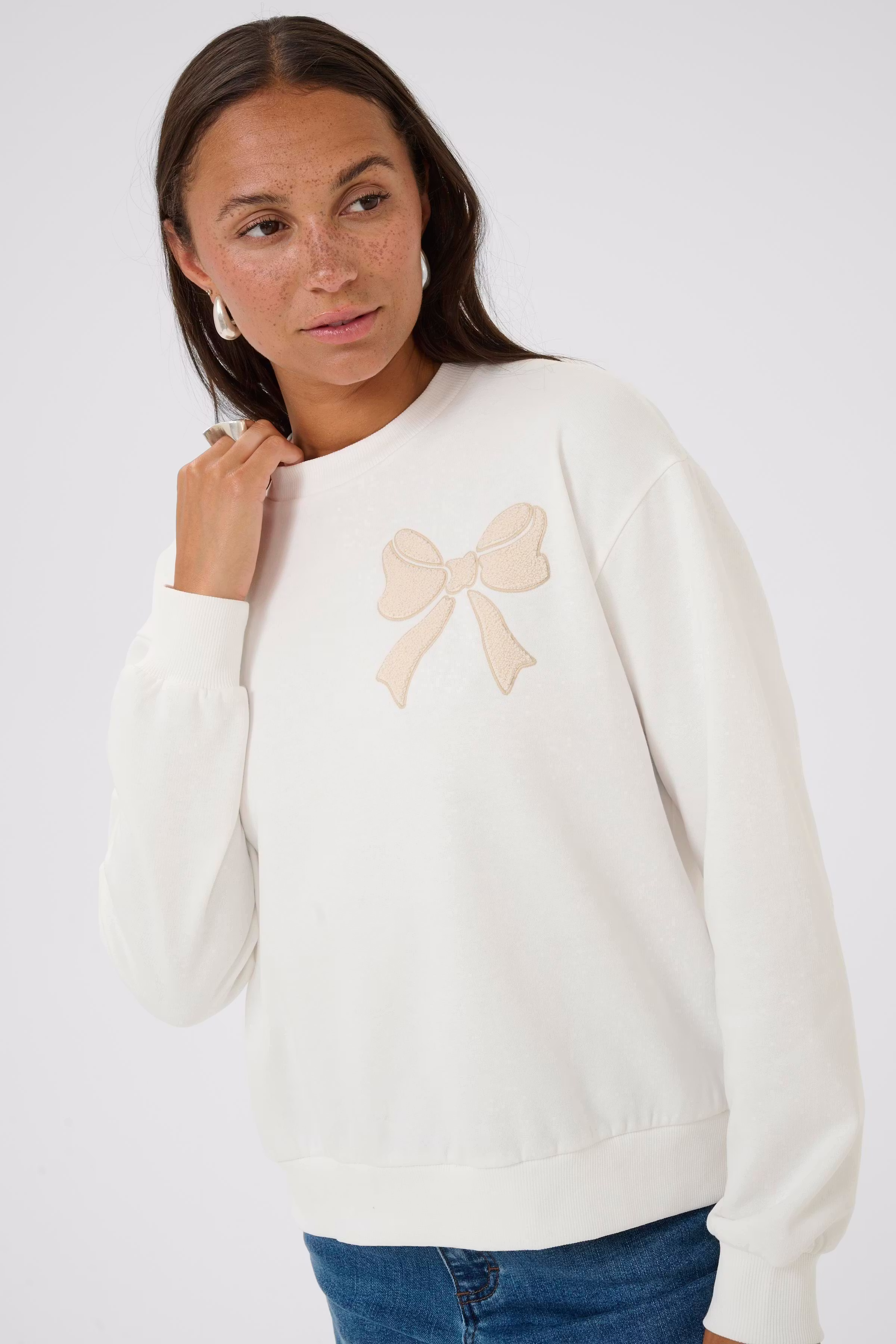 KAelenora Sweatshirt LOOKBOOK DETAIL 10510672-108786