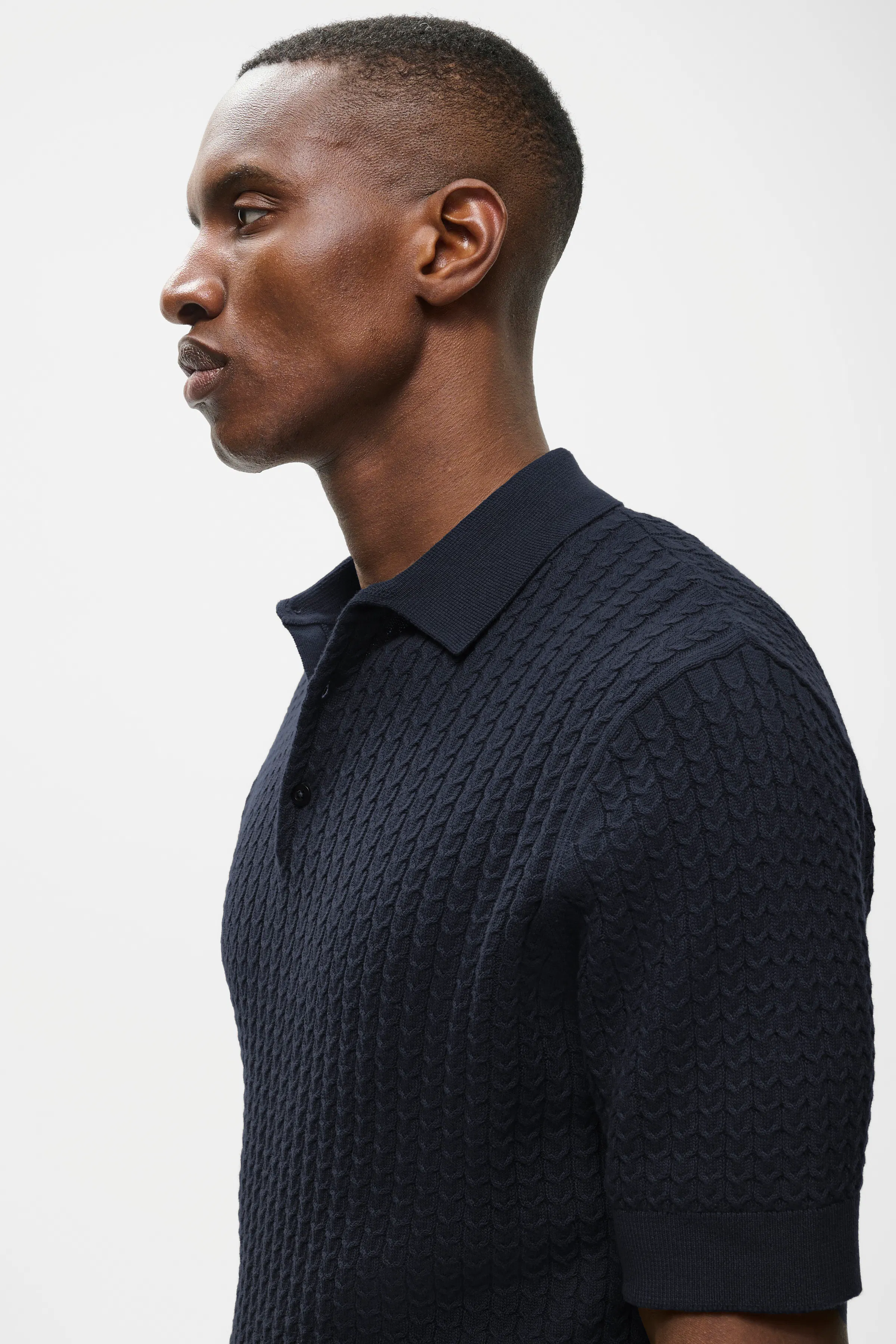 MApolo Poloshirt LOOKBOOK DETAIL 30209369-194011