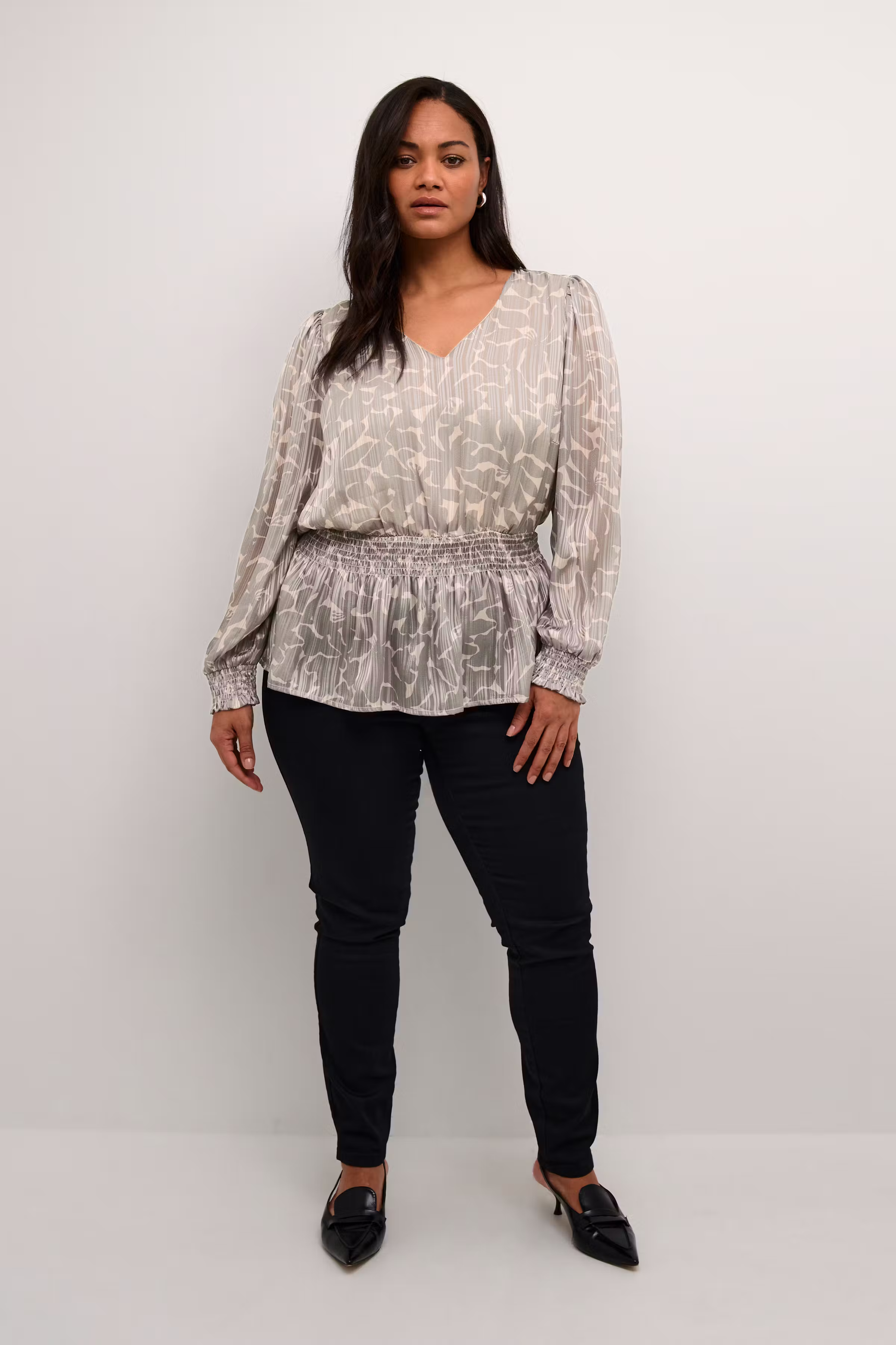 KCella Blus LOOKBOOK FRONT 10582459-106202