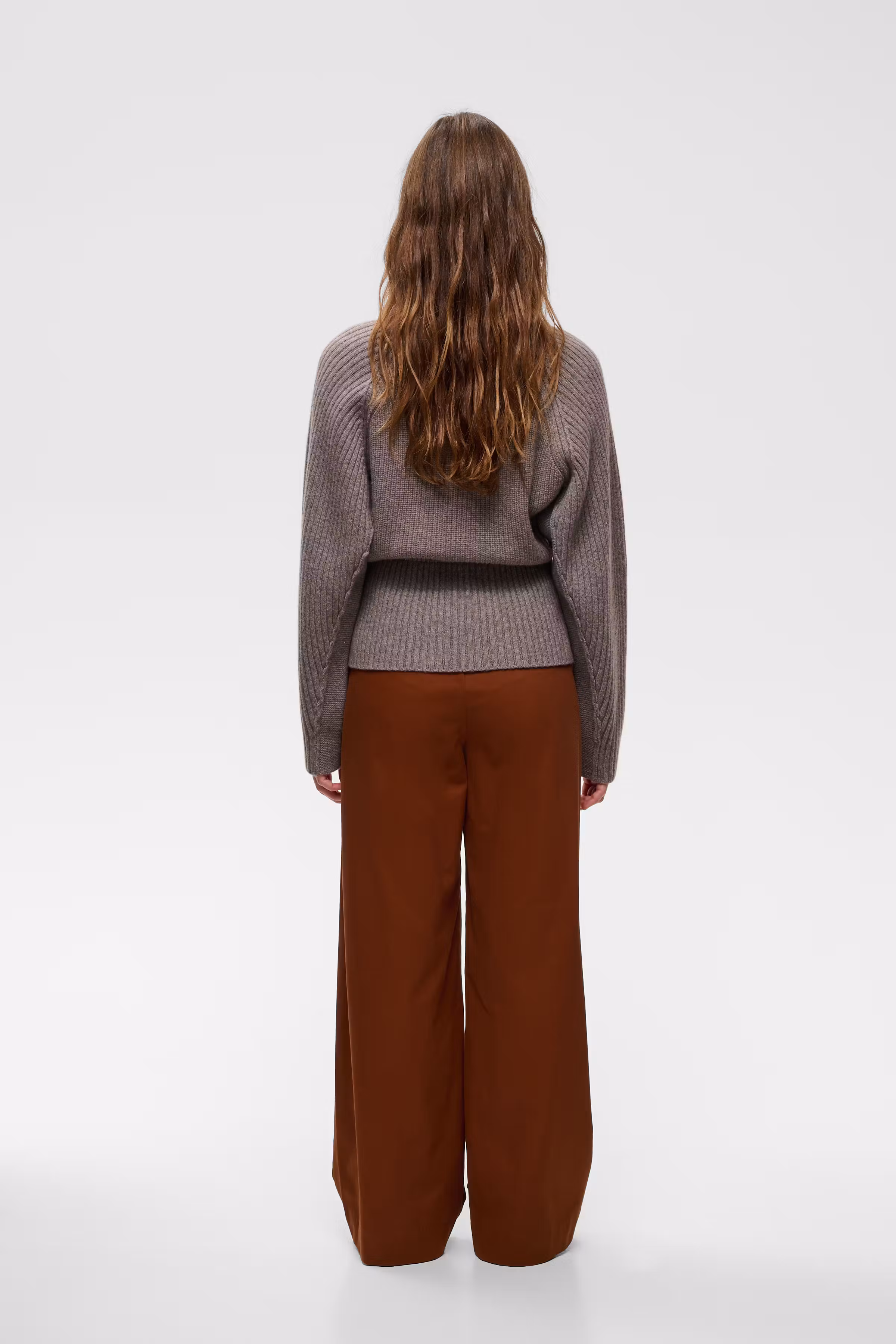 LukkiaIW Hose LOOKBOOK BACK 30111444-900018755