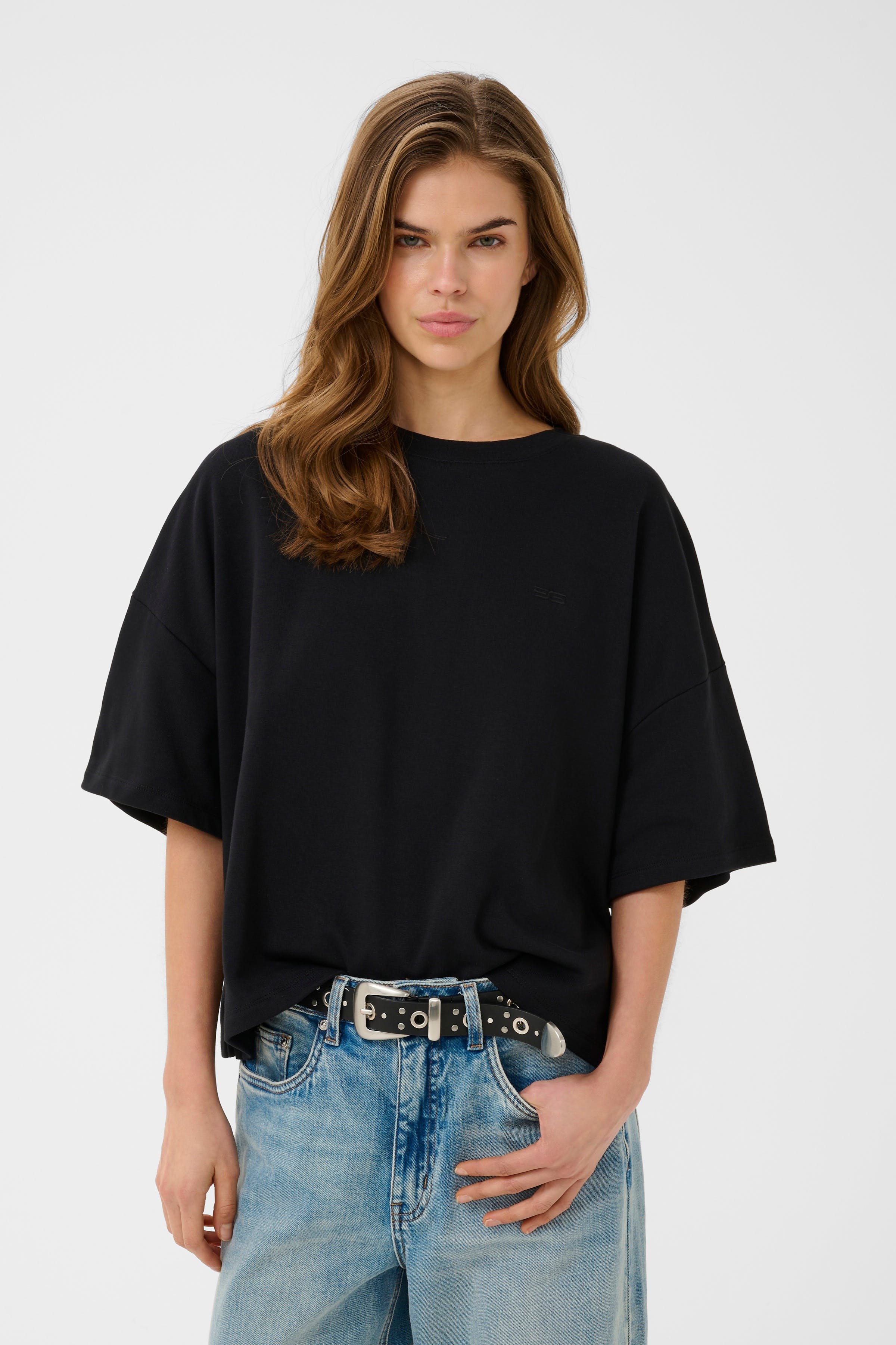 GZgilsa T-shirt LOOKBOOK FRONT 10911431-100017