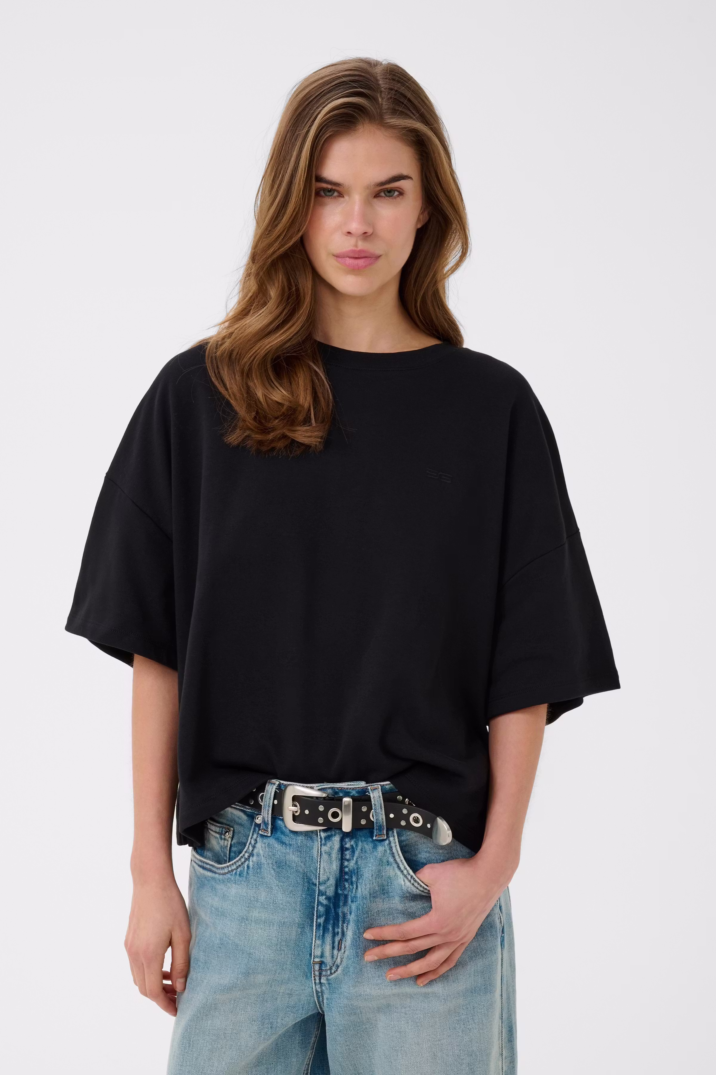 GZgilsa T-shirt LOOKBOOK FRONT 10911431-100017