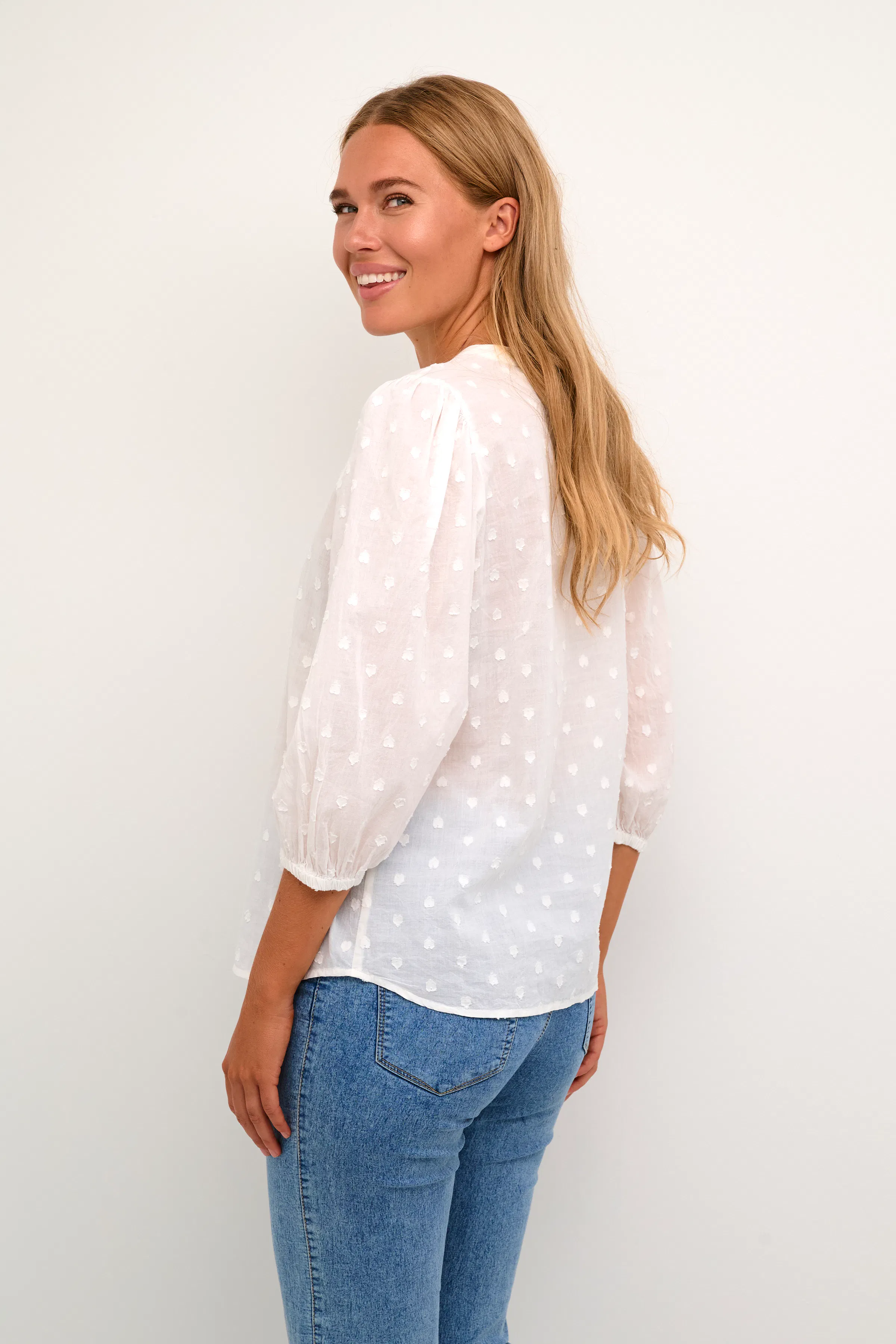 KAjollia Bluse LOOKBOOK BACK 10508453-110602