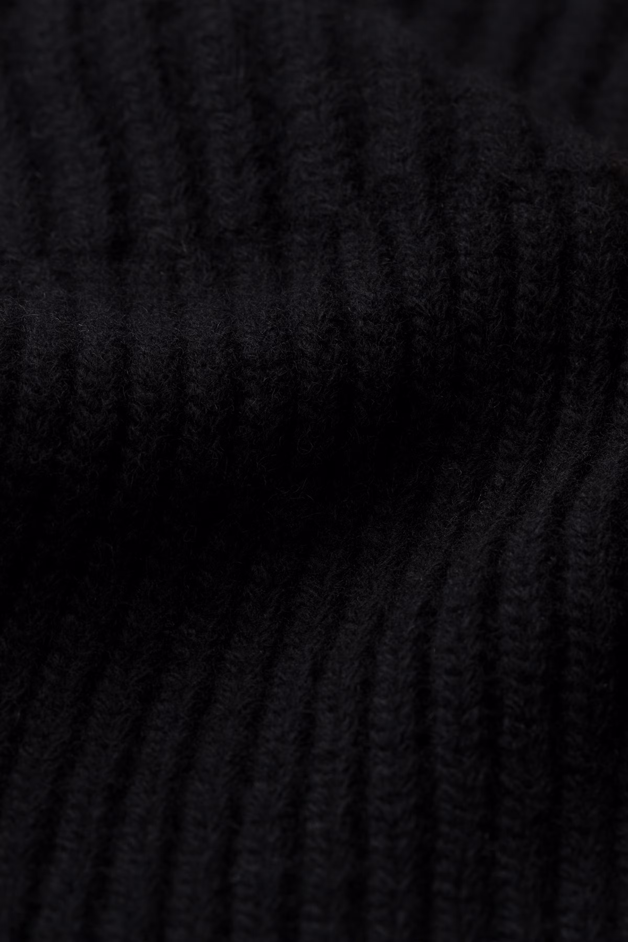 ANGELINA SCHAL PACK DETAIL 30600776-BK999