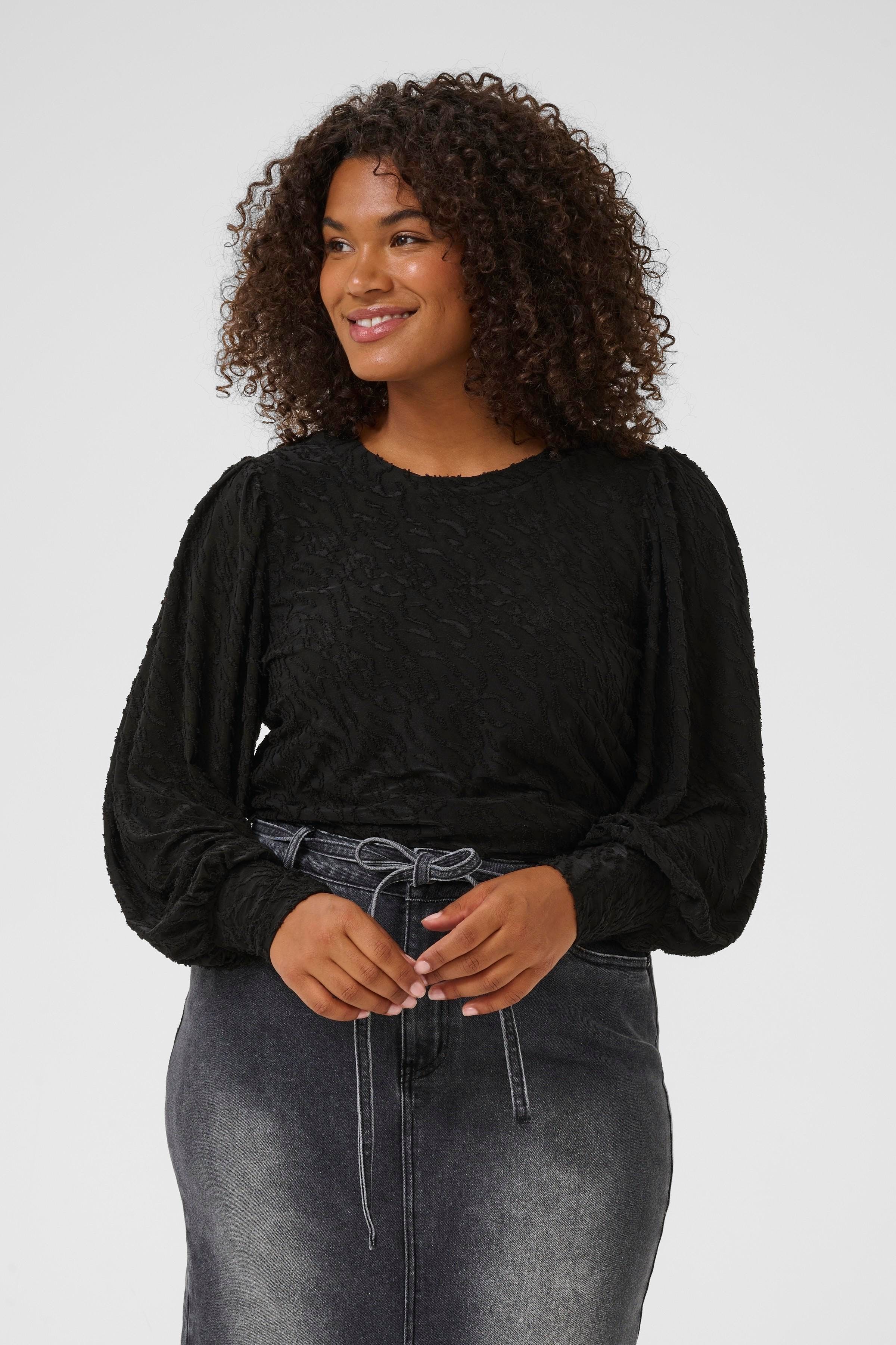 KCzarina Blouse LOOKBOOK FRONT 10583687-100121