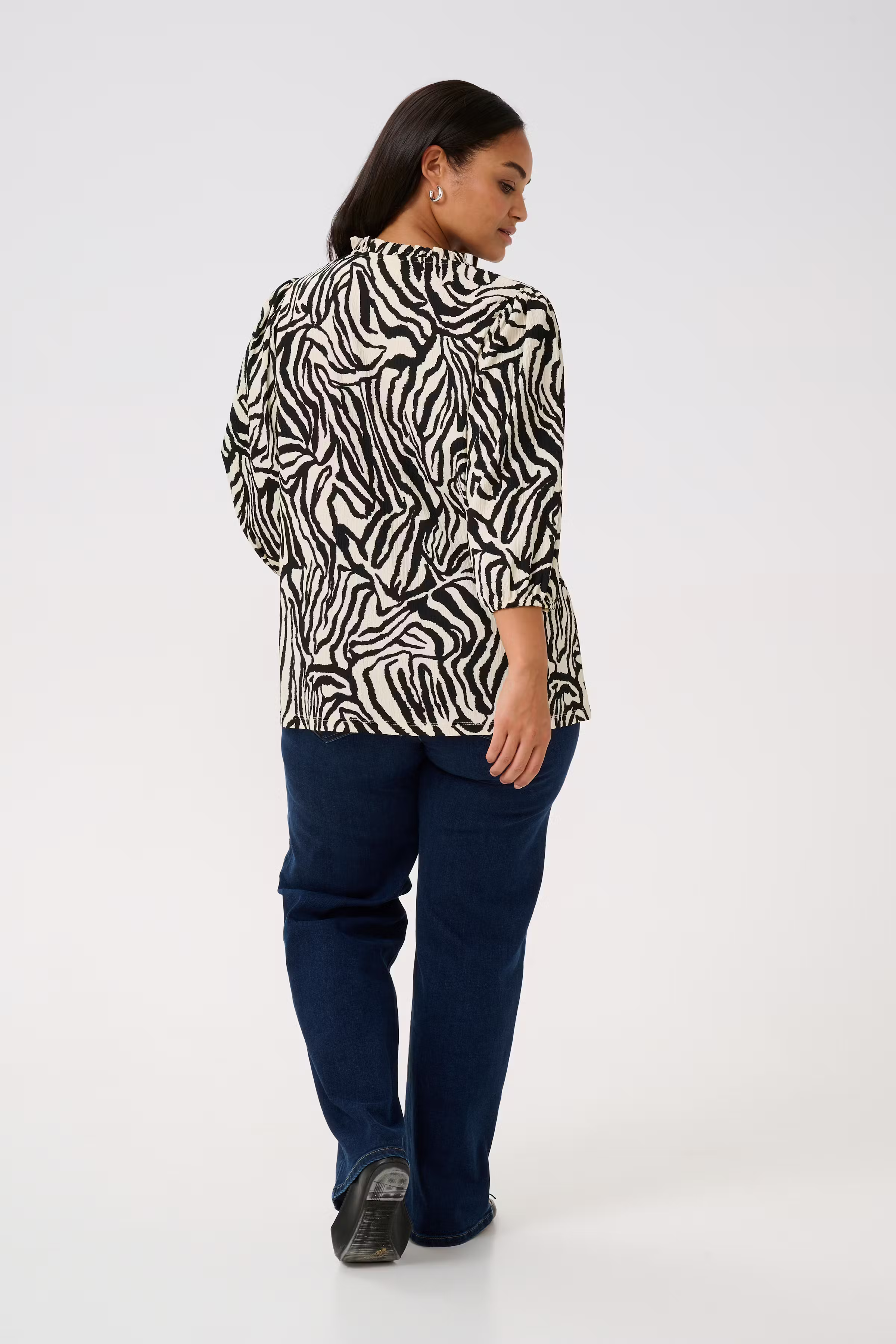 KCkatrina Blus LOOKBOOK BACK 10583111-107315