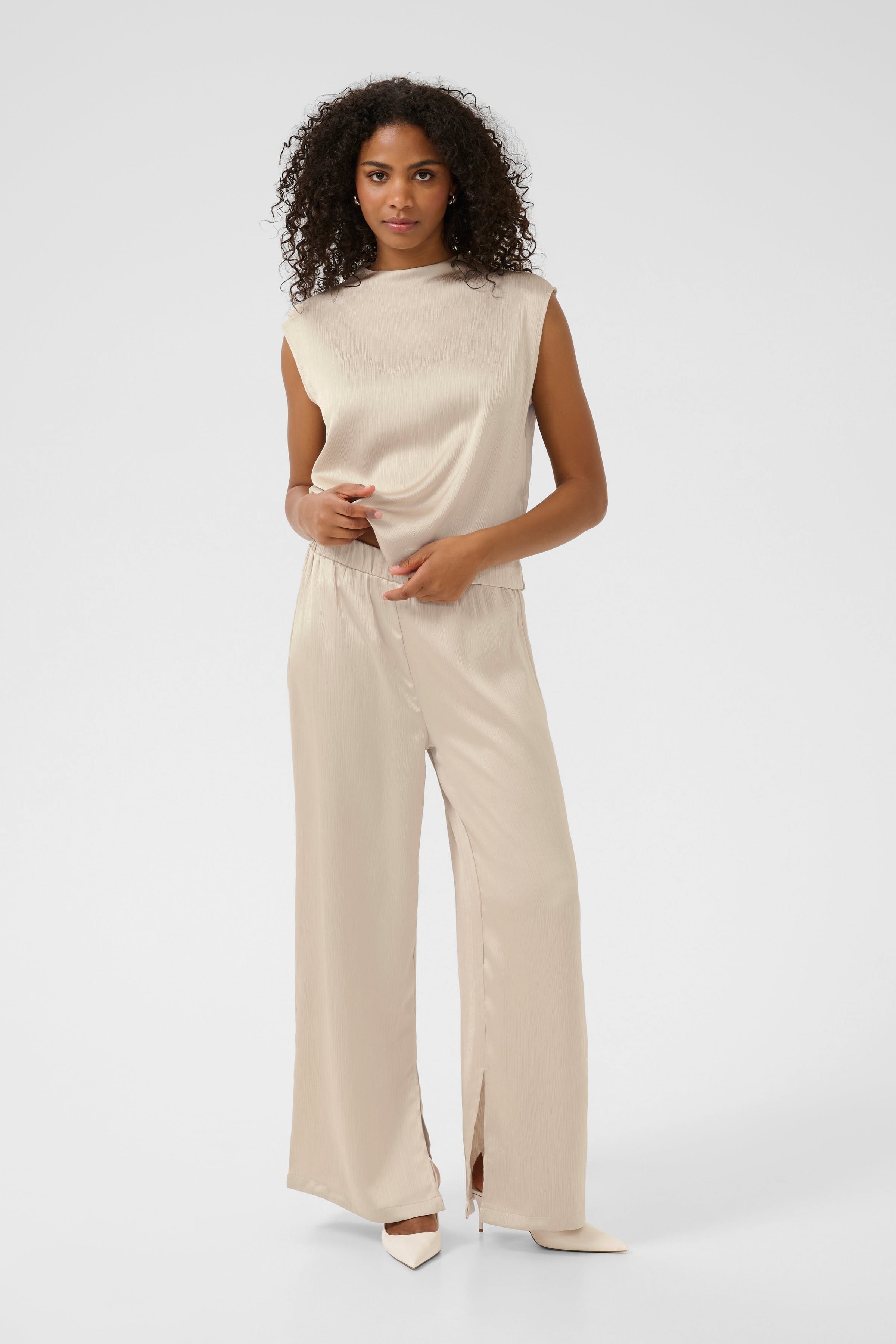 KArachel Hose LOOKBOOK FRONT 10509967-151305