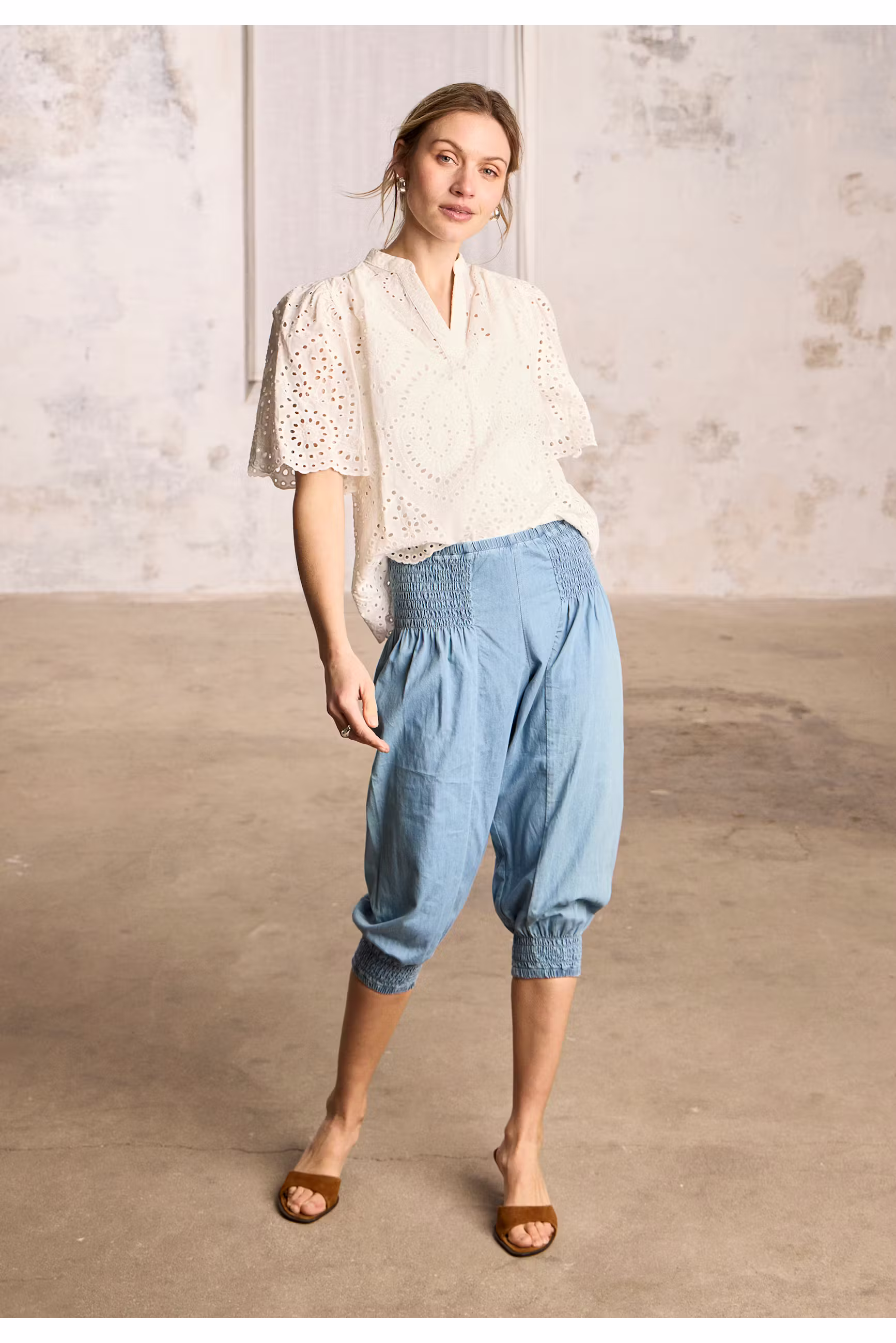 PZJILL Capri pants LOCATION NONE 50210771-200008