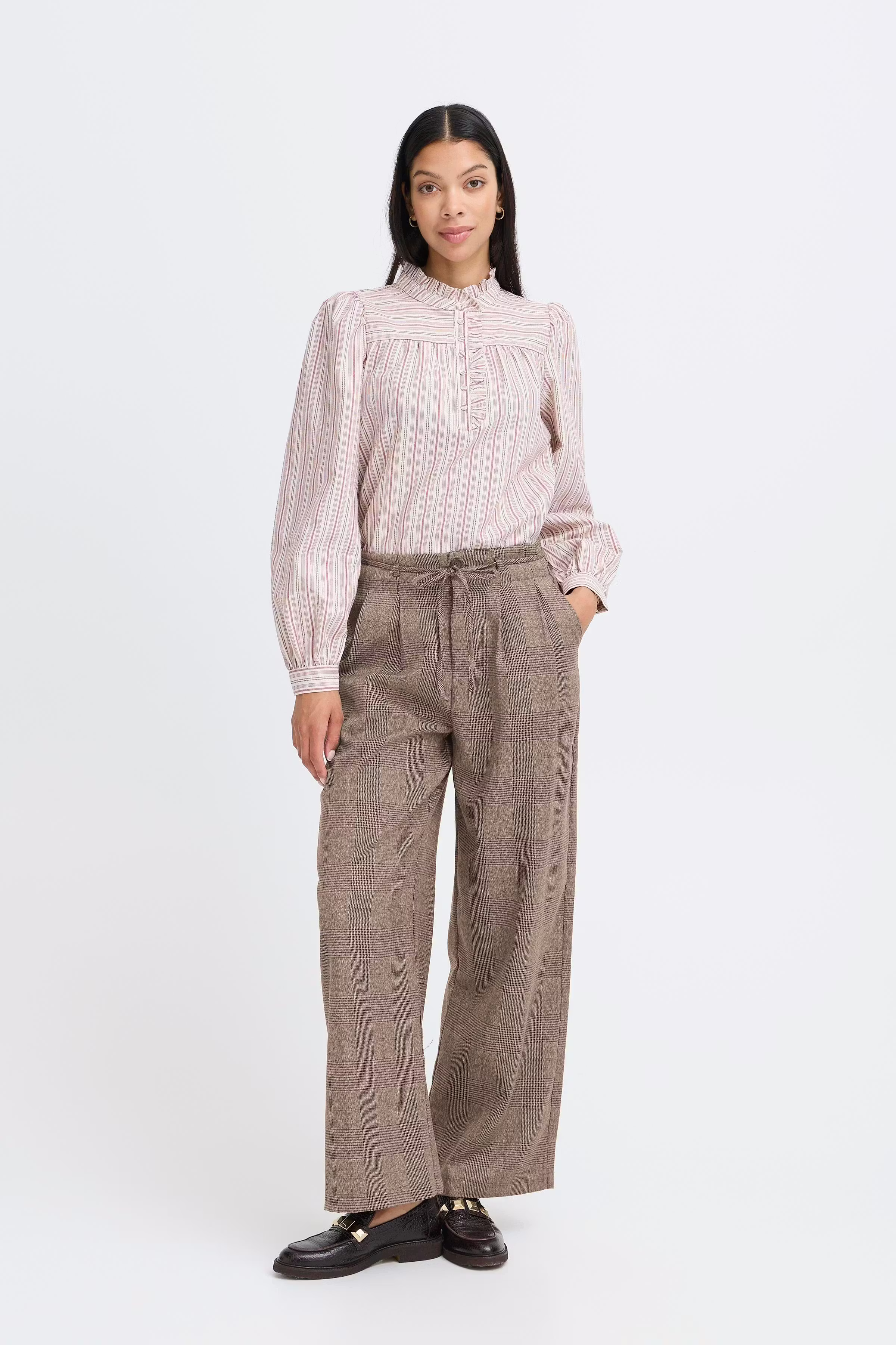 BYXDIYAR Broek LOOKBOOK FRONT 20819008-900008576