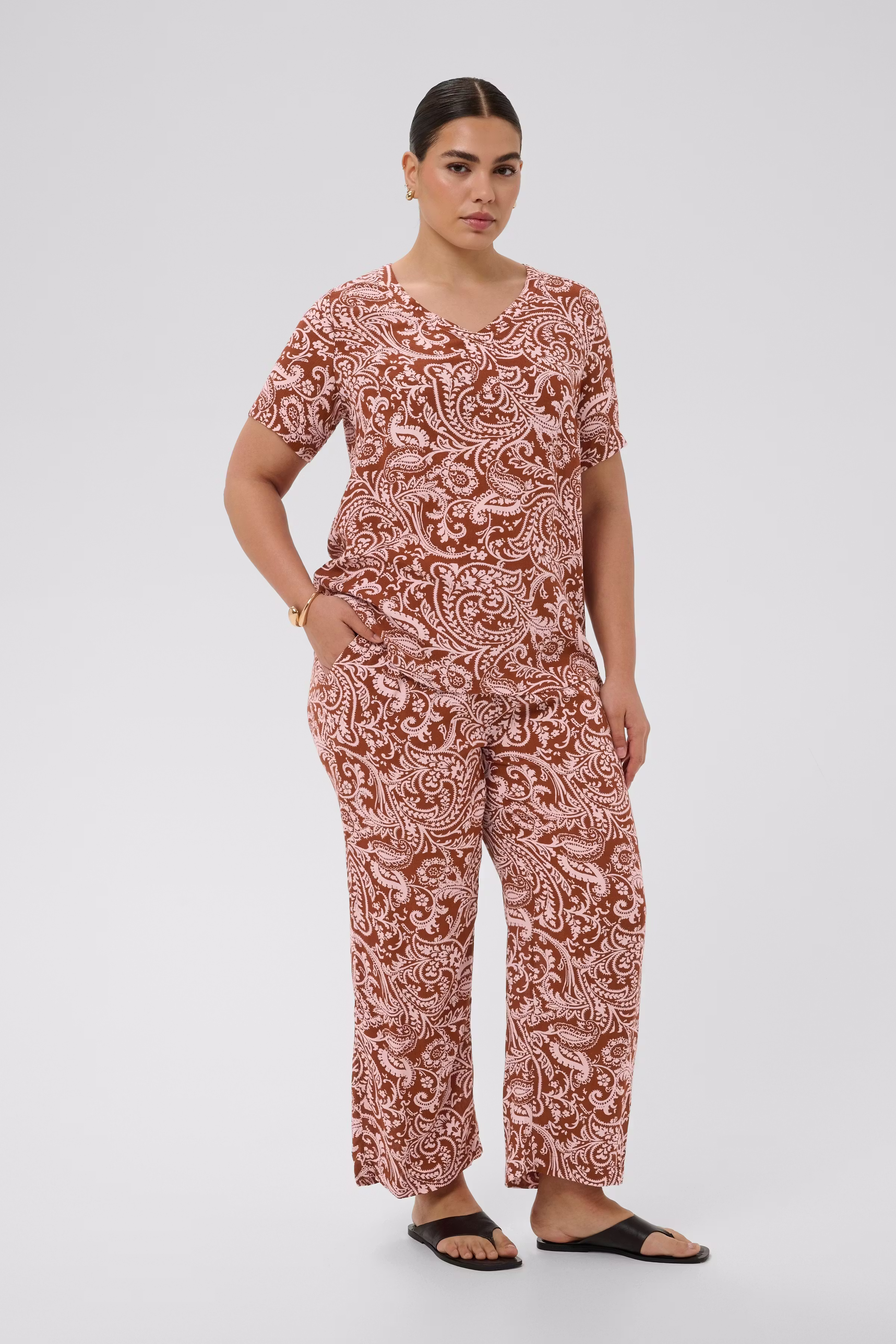 KCami Blouse LOOKBOOK FRONT 10584205-109415