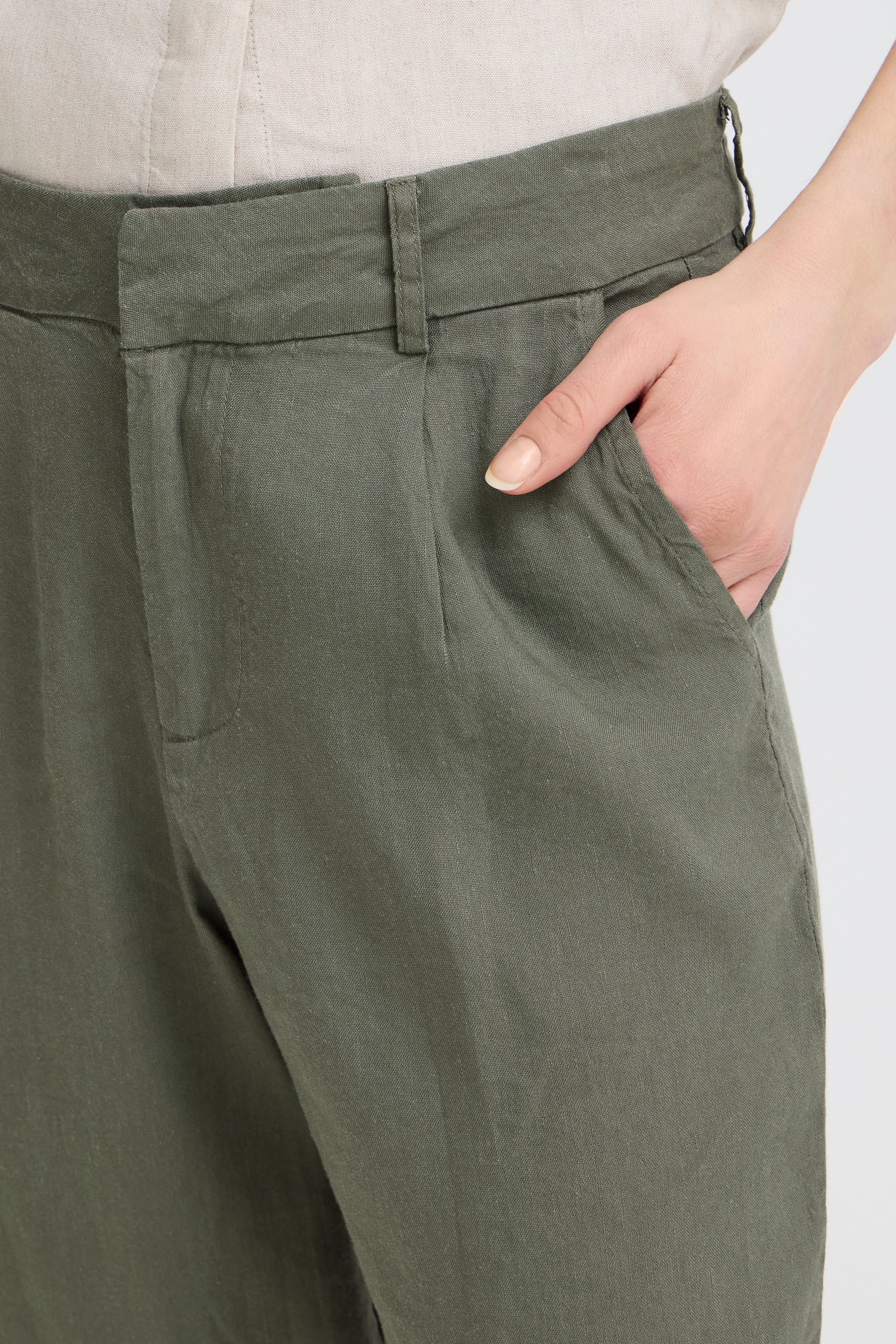 PZLUCA Bukser LOOKBOOK DETAIL 50210434-180312