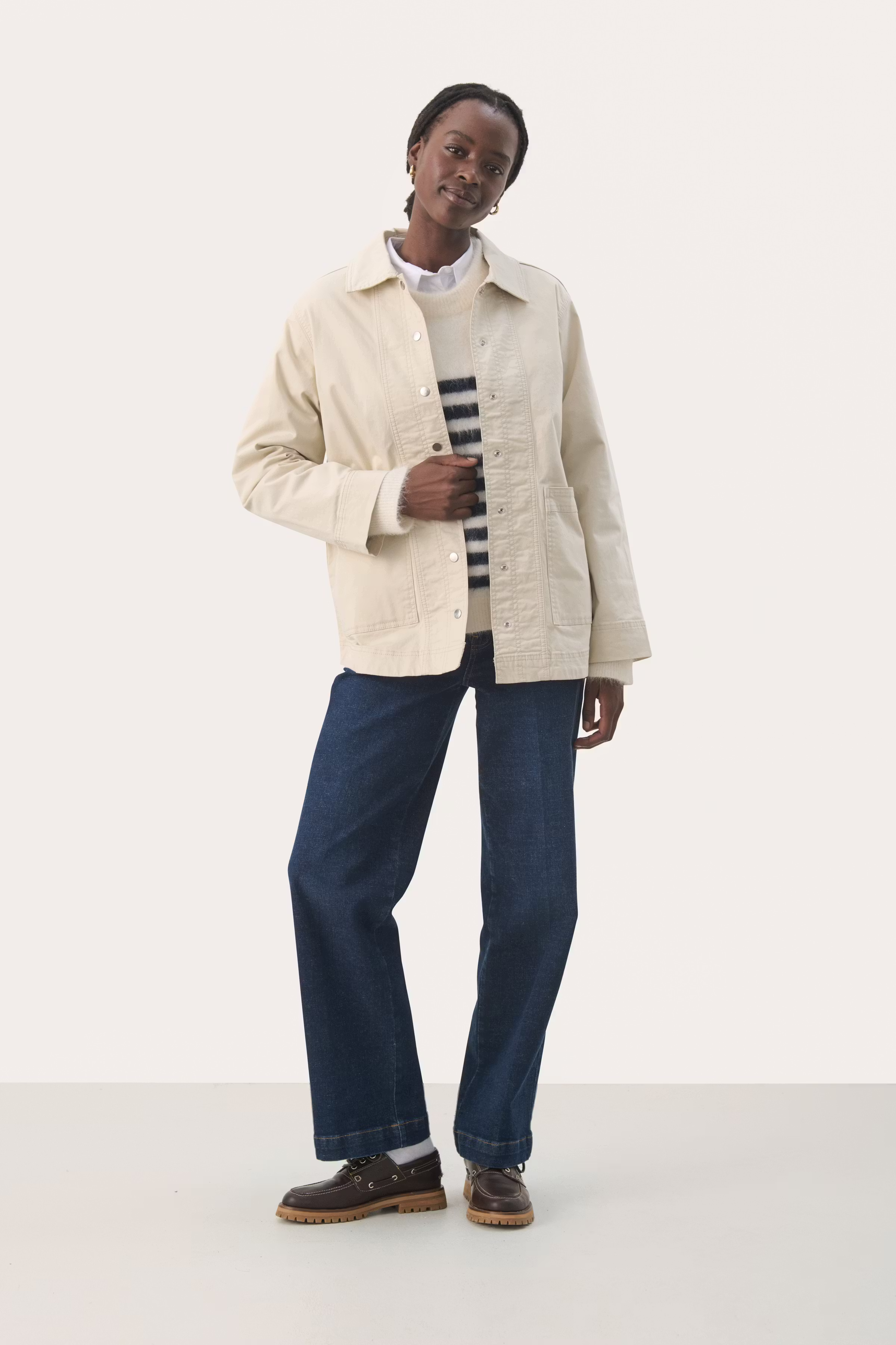 NadinPW Outerwear LOOKBOOK FRONT 30309180-130400