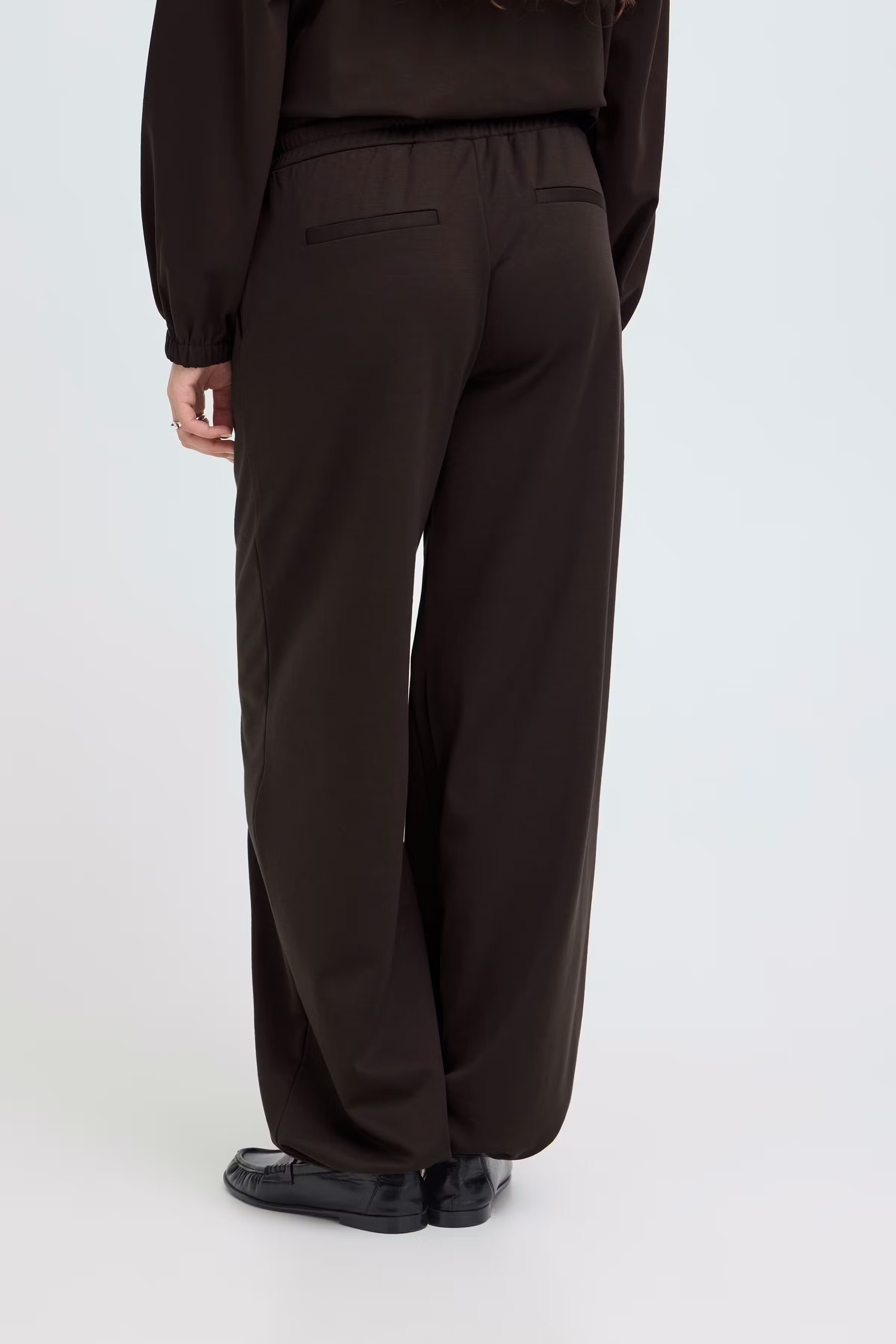 IHKATE Trousers LOOKBOOK BACK 20127103-191109