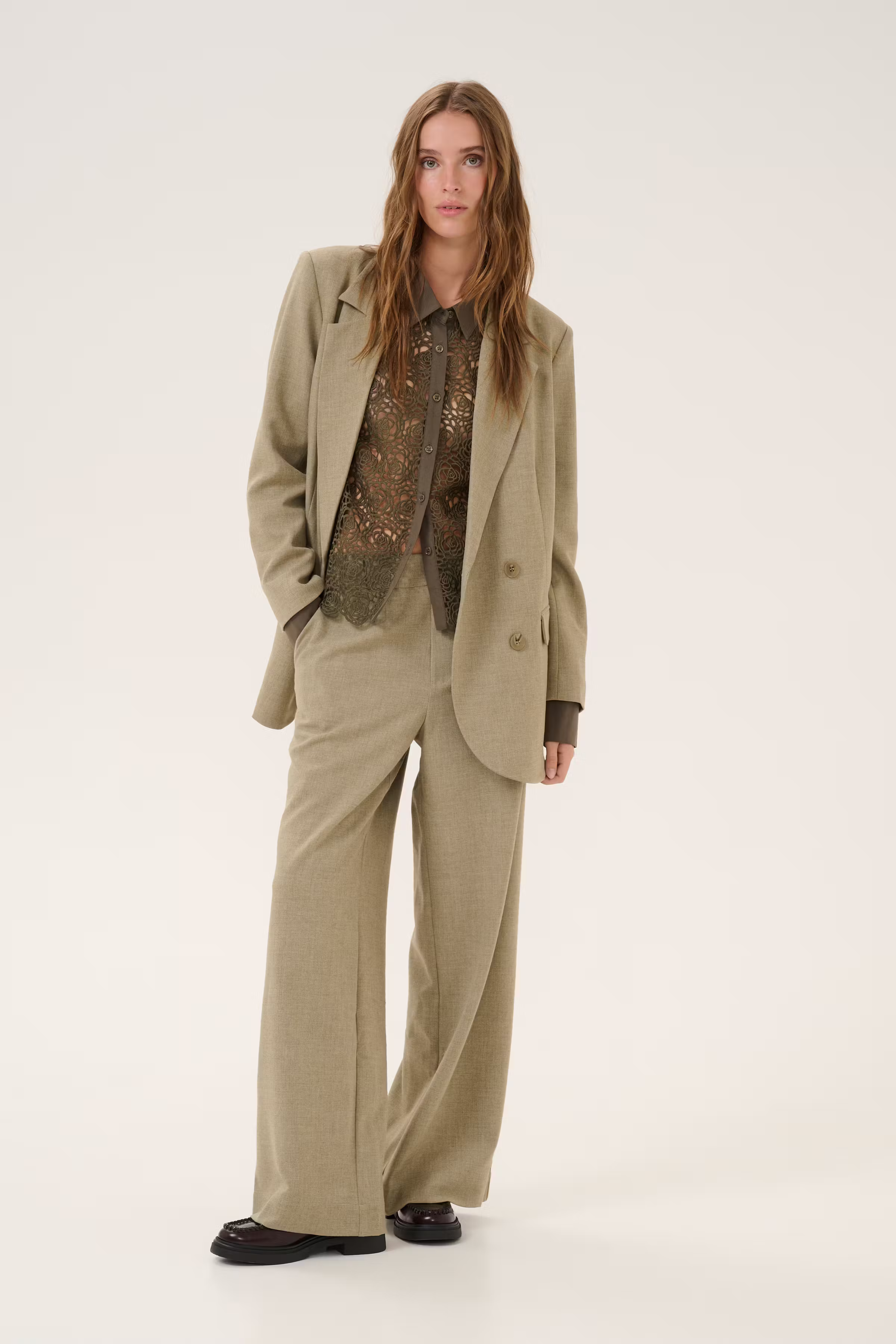 DionMW Broek LOOKBOOK FRONT 10705016-107115