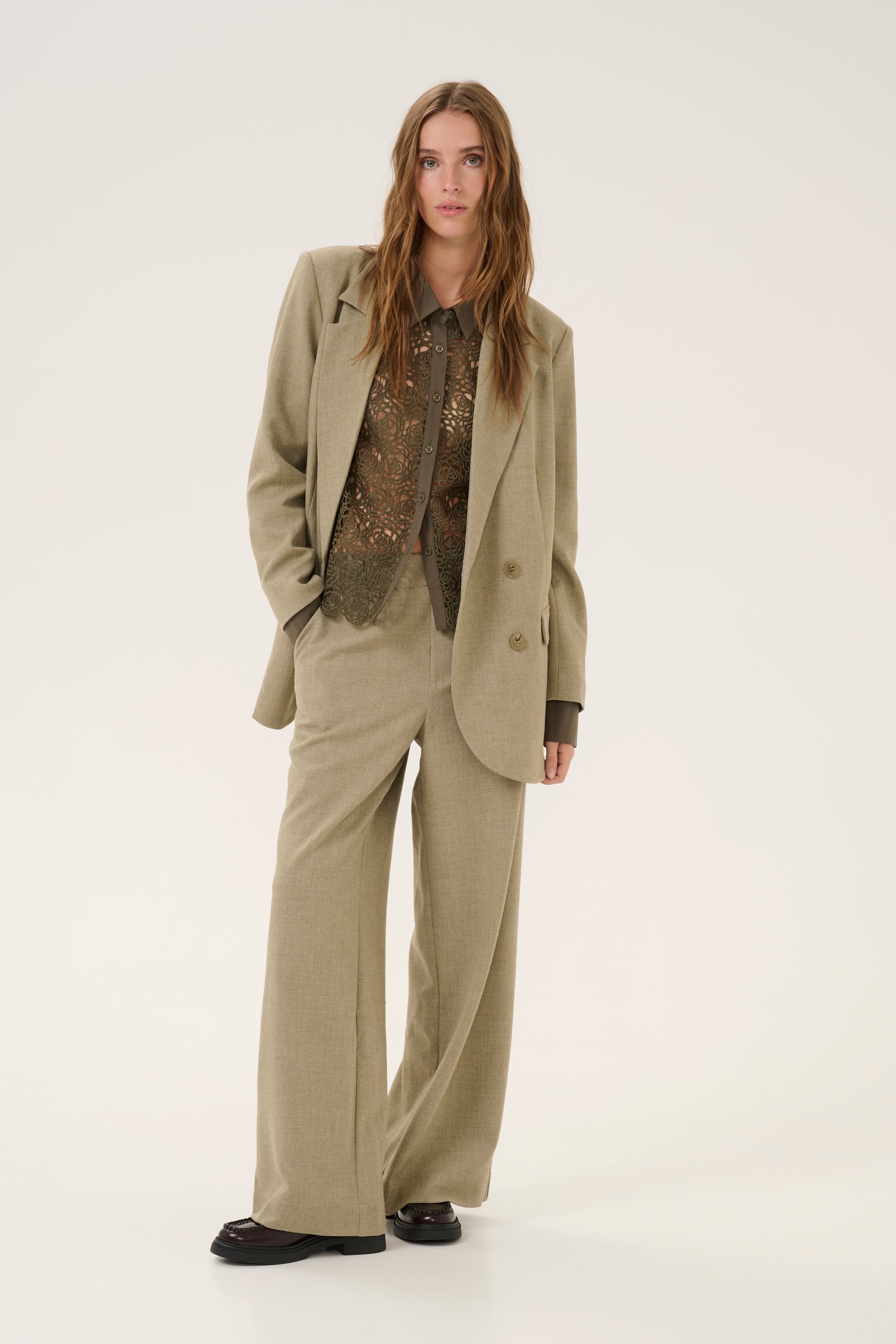 DionMW Broek LOOKBOOK FRONT 10705016-107115