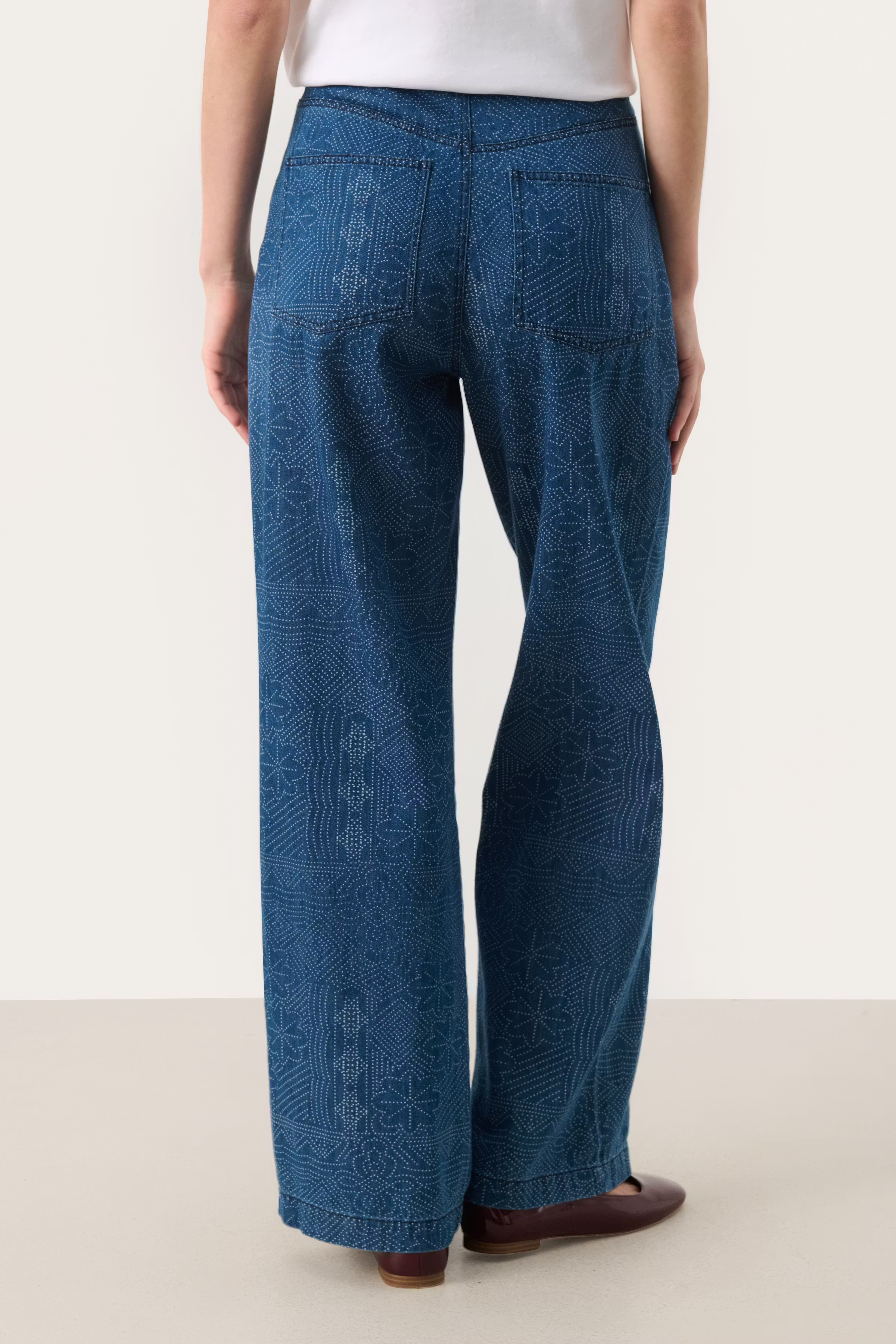 TharaPW Byxor LOOKBOOK BACK 30309810-303961