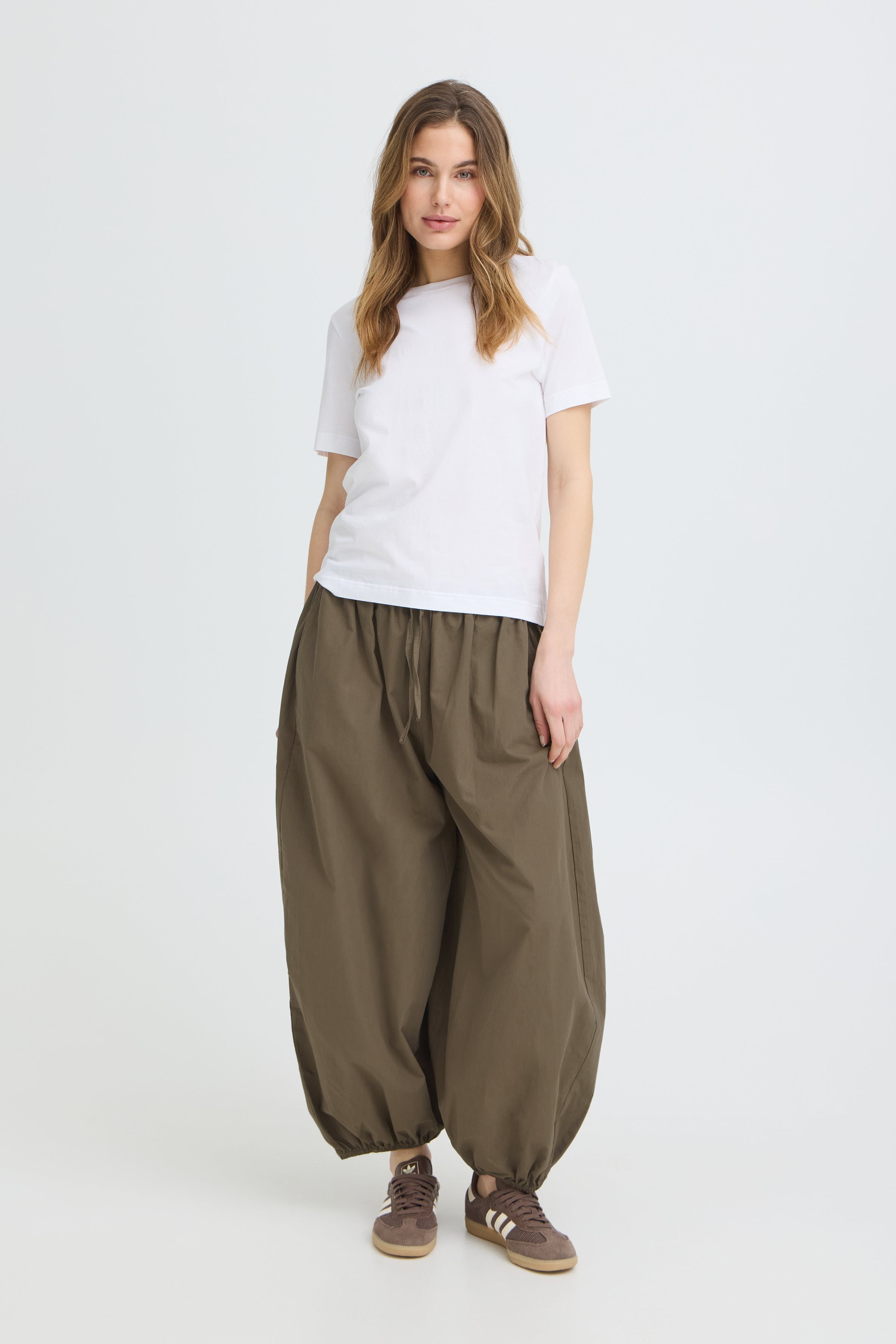 PZENYA Hose LOOKBOOK FRONT 50210981-170517