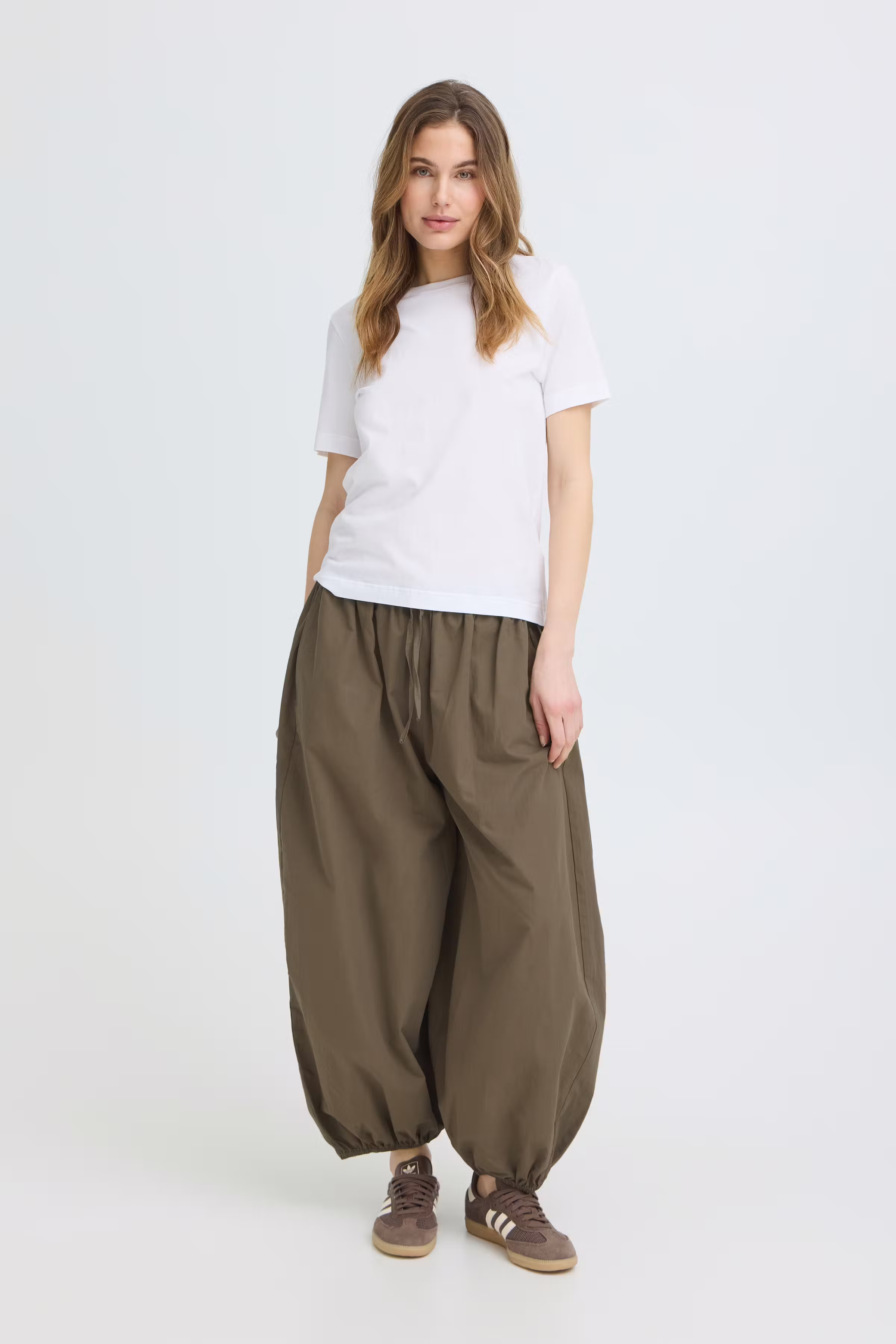 PZENYA Hose LOOKBOOK FRONT 50210981-170517