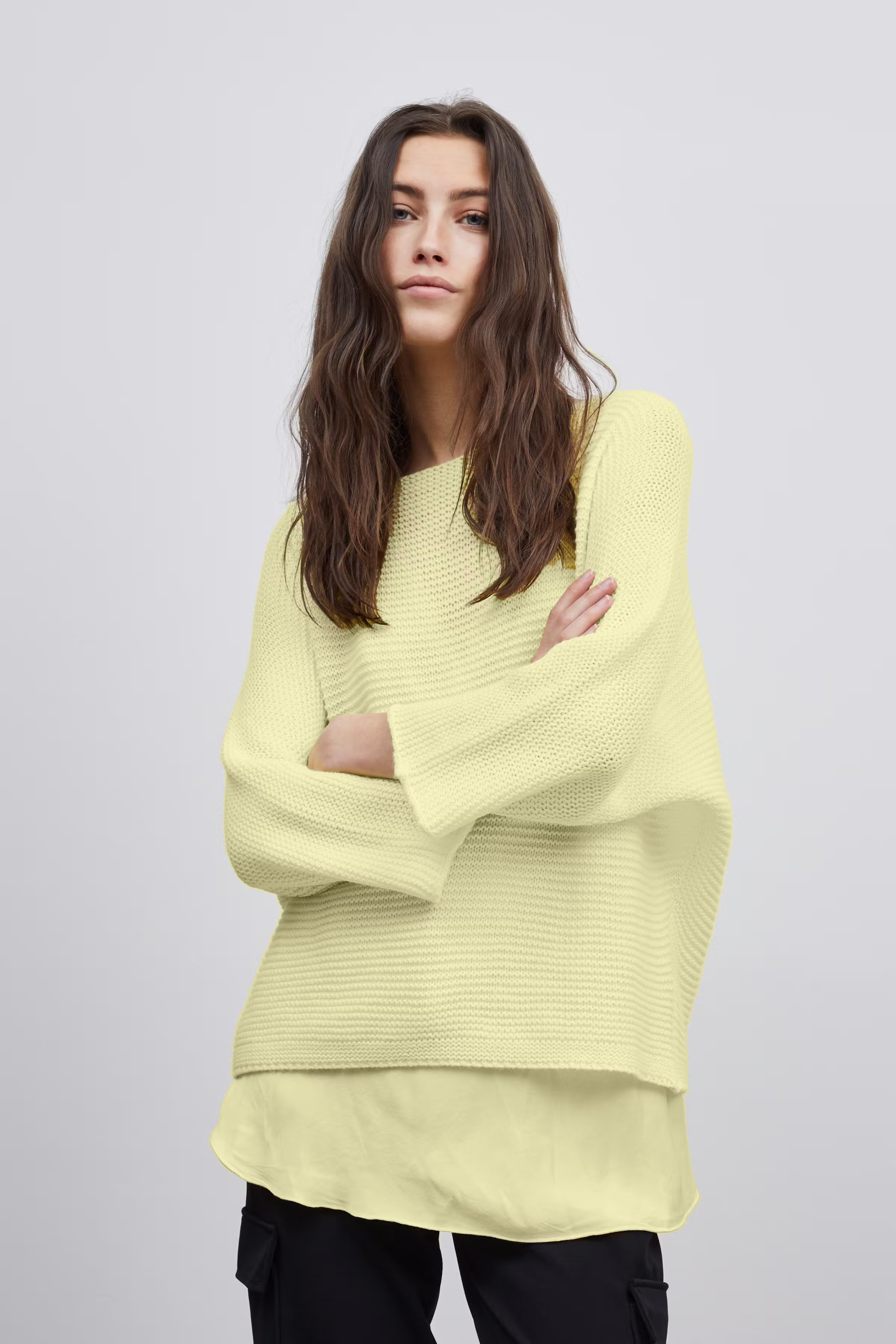 SBSANDY Bluse LOOKBOOK FRONT 22100080-202958