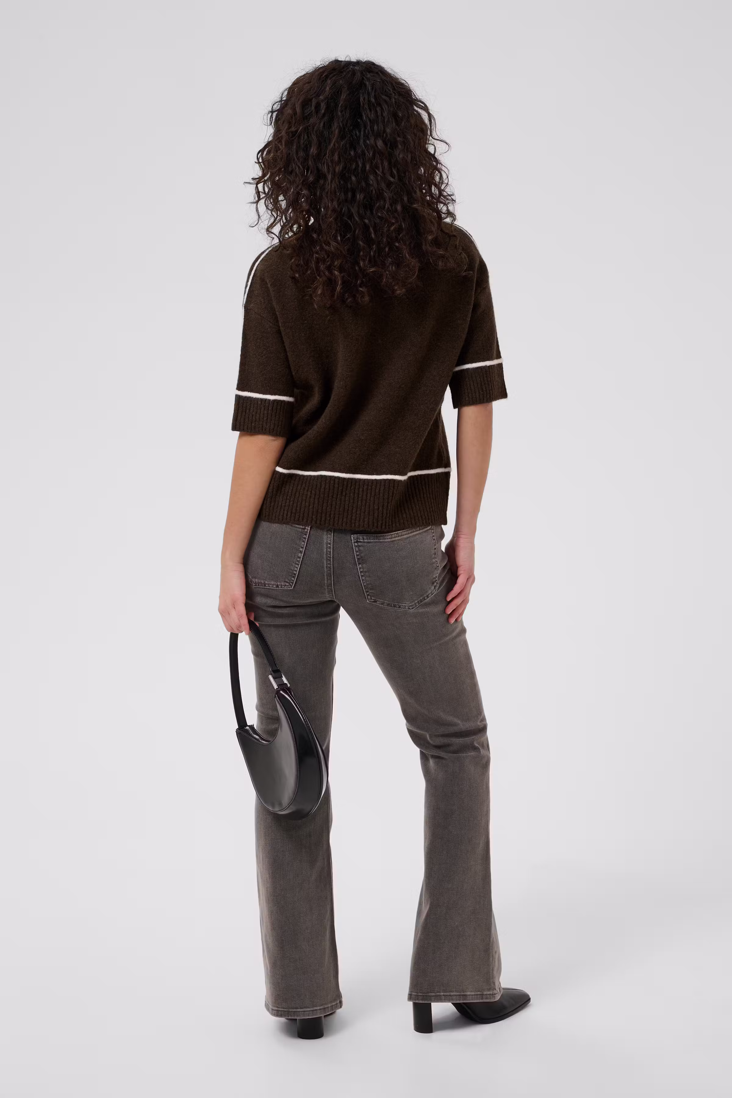 KAjinie Pullover LOOKBOOK BACK 10511946-190915