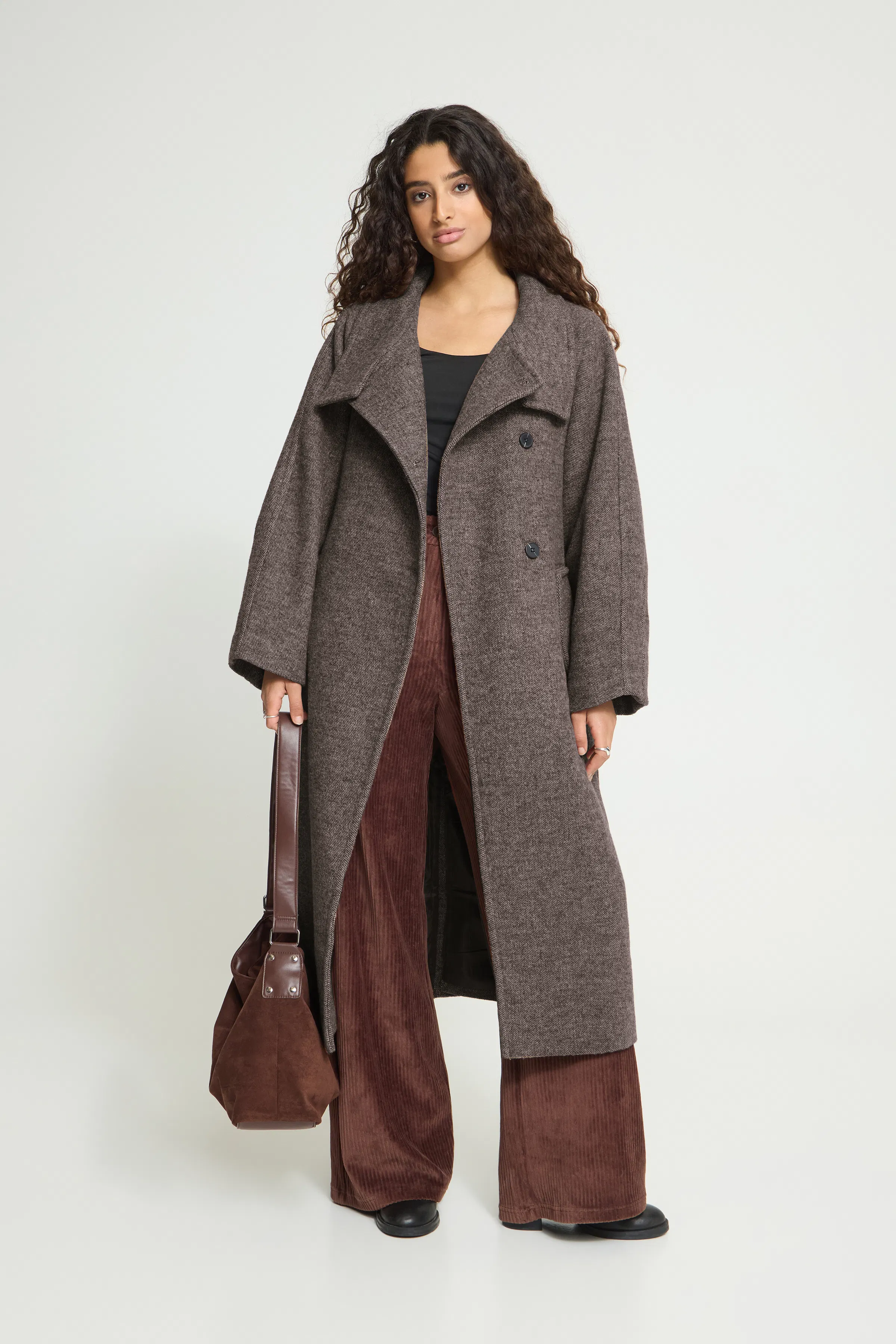 IHGAZIVA Yttertøy LOOKBOOK FRONT 20123112-1909121