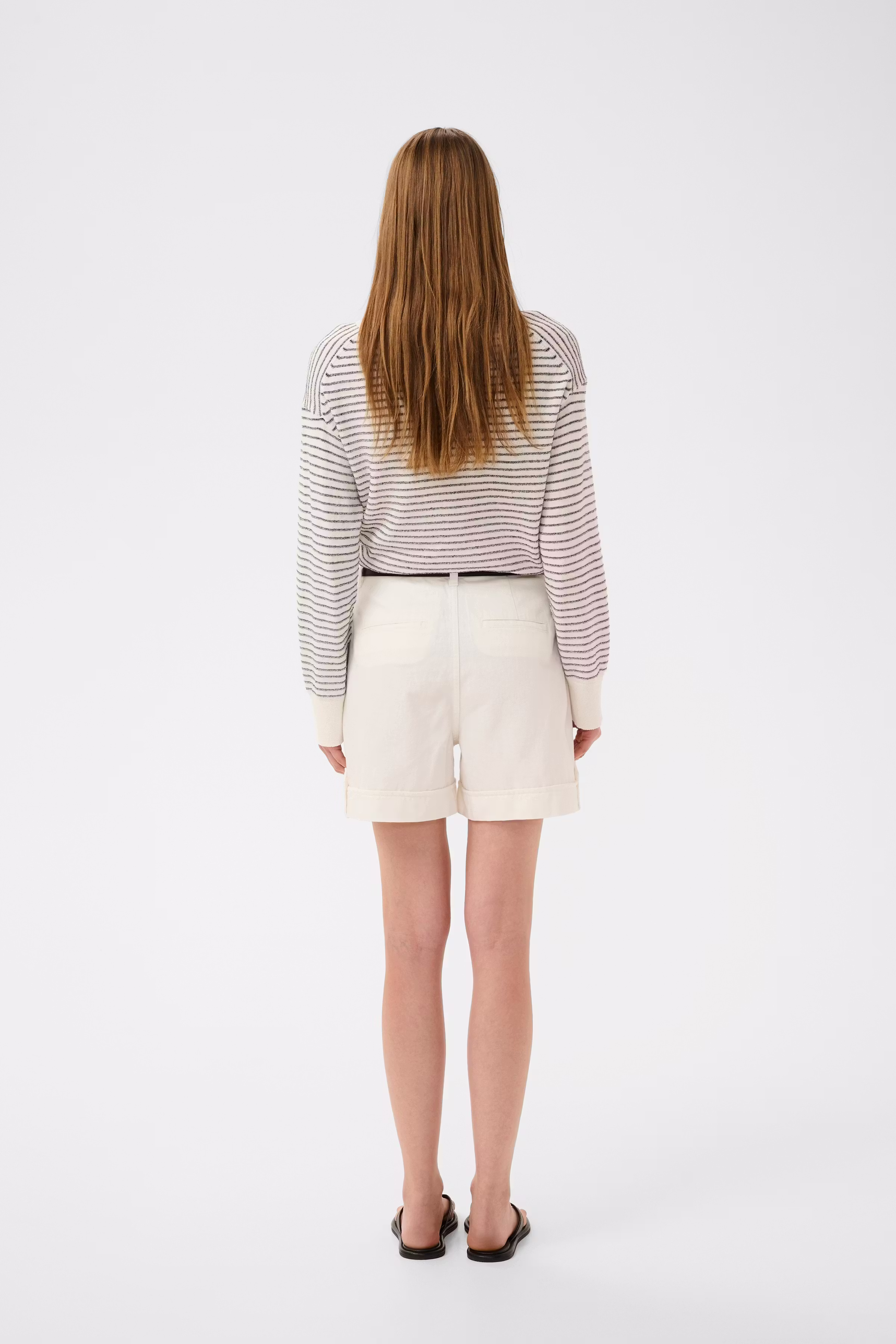 ELLYIW Shorts LOOKBOOK BACK 30112552-300001