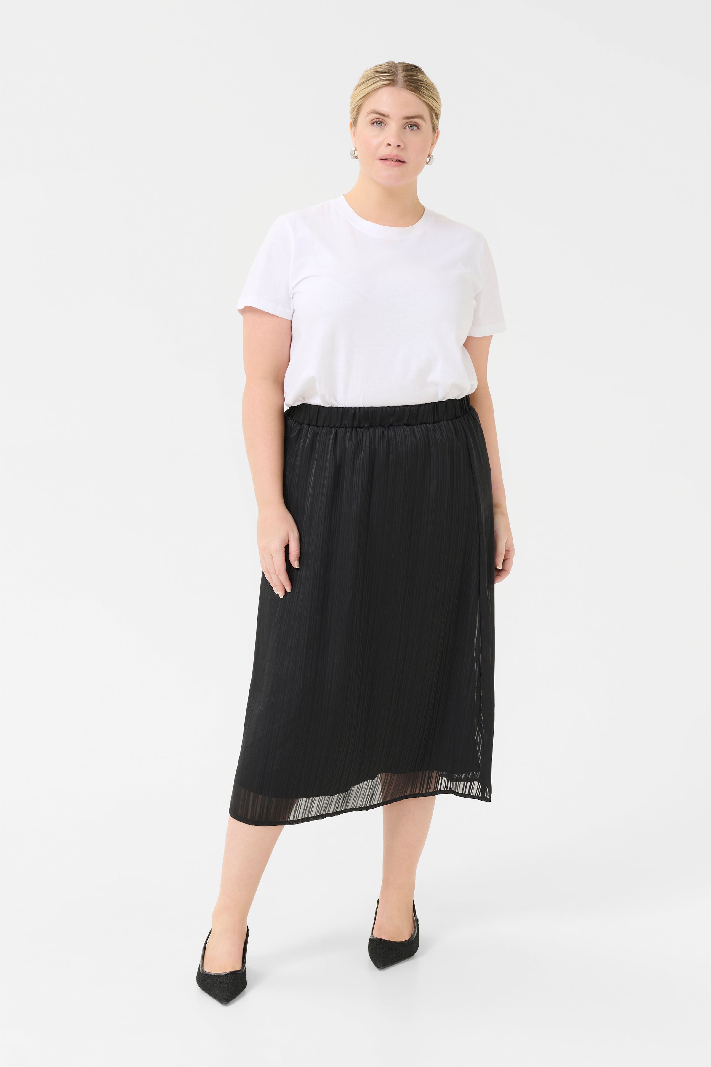 KCmilli Skirt LOOKBOOK FRONT 10583366-100121