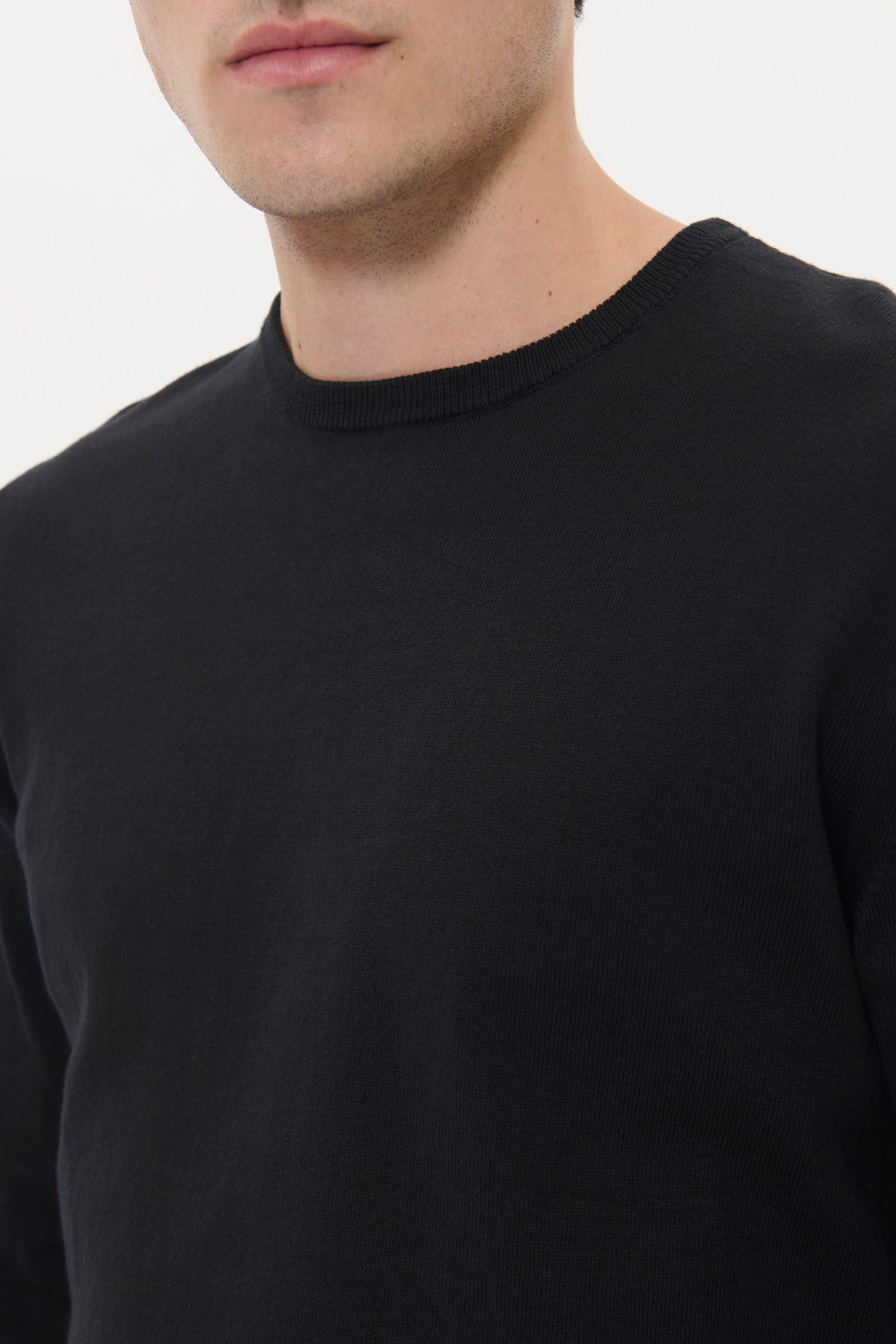 MAJones Pullover LOOKBOOK DETAIL 30206425-300275