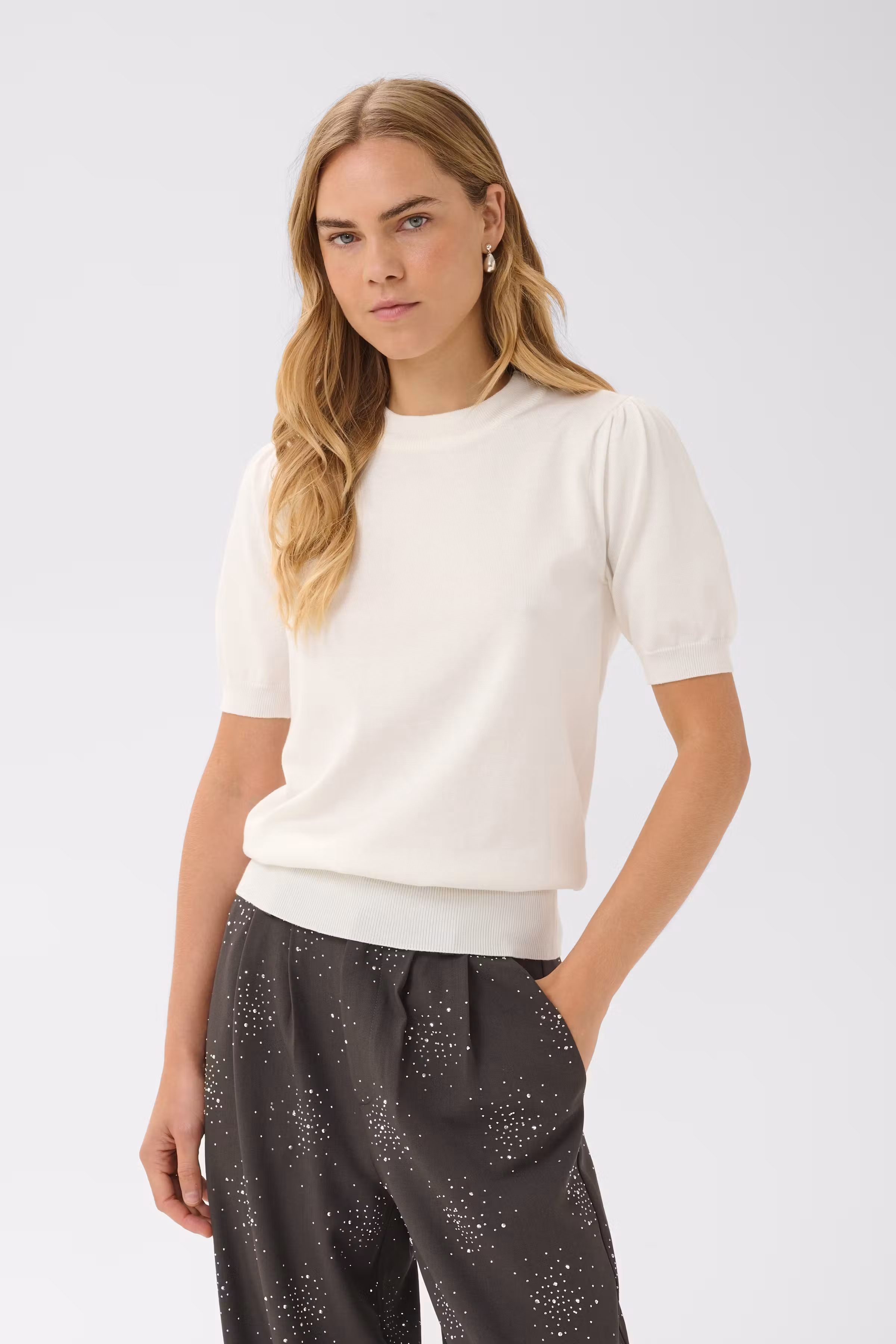 MilaSZ Pullover LOOKBOOK FRONT 30511788-110605