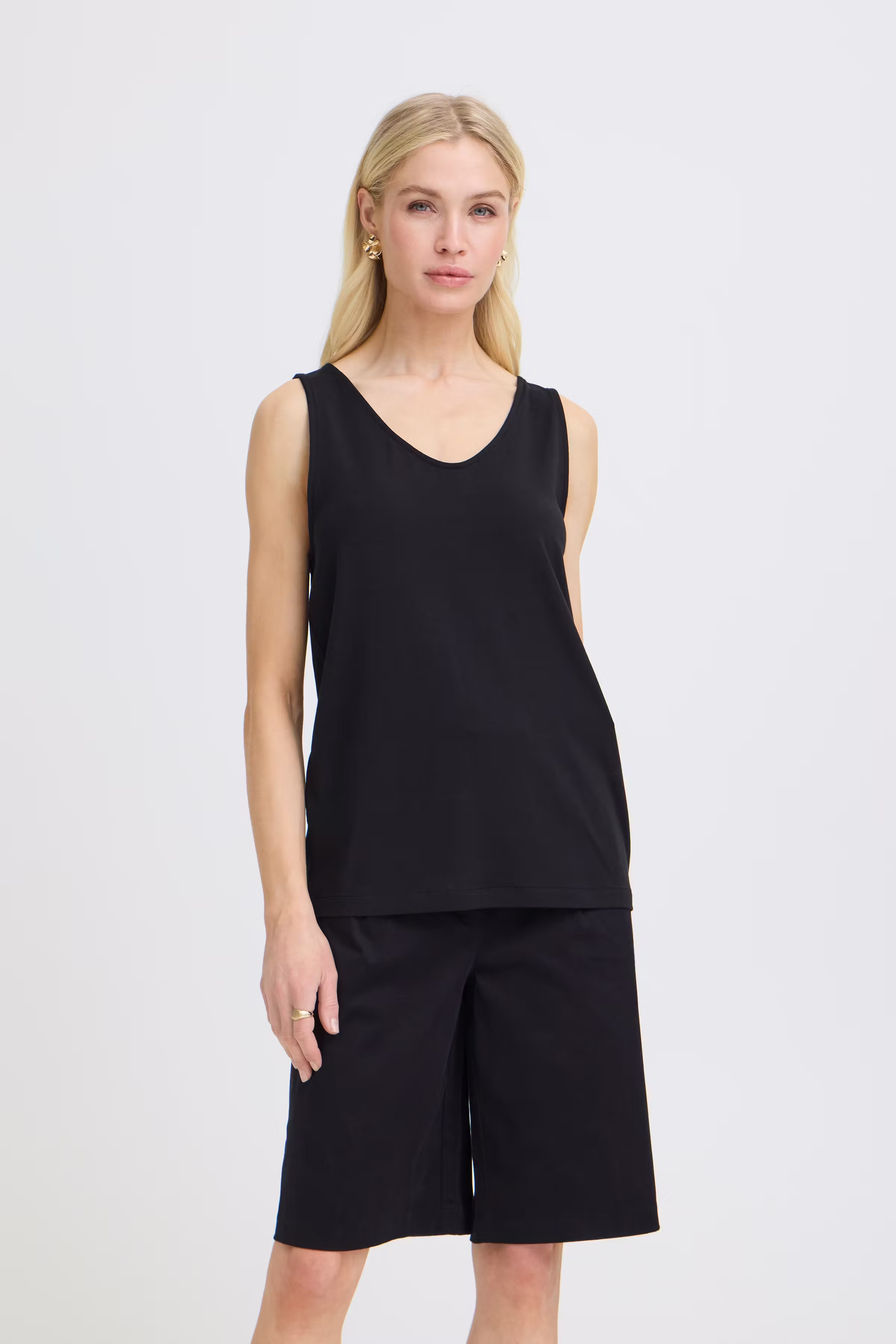 BYREXIMA Top LOOKBOOK FRONT 20806231-194008