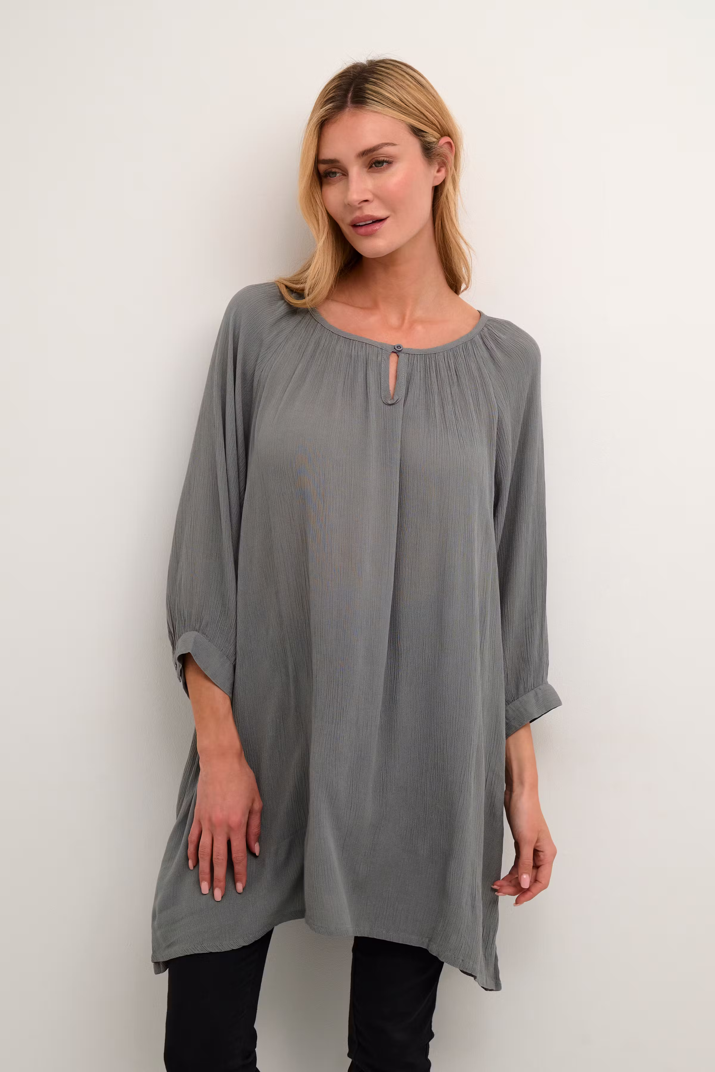 Amber Tunic LOOKBOOK FRONT 501030-50022