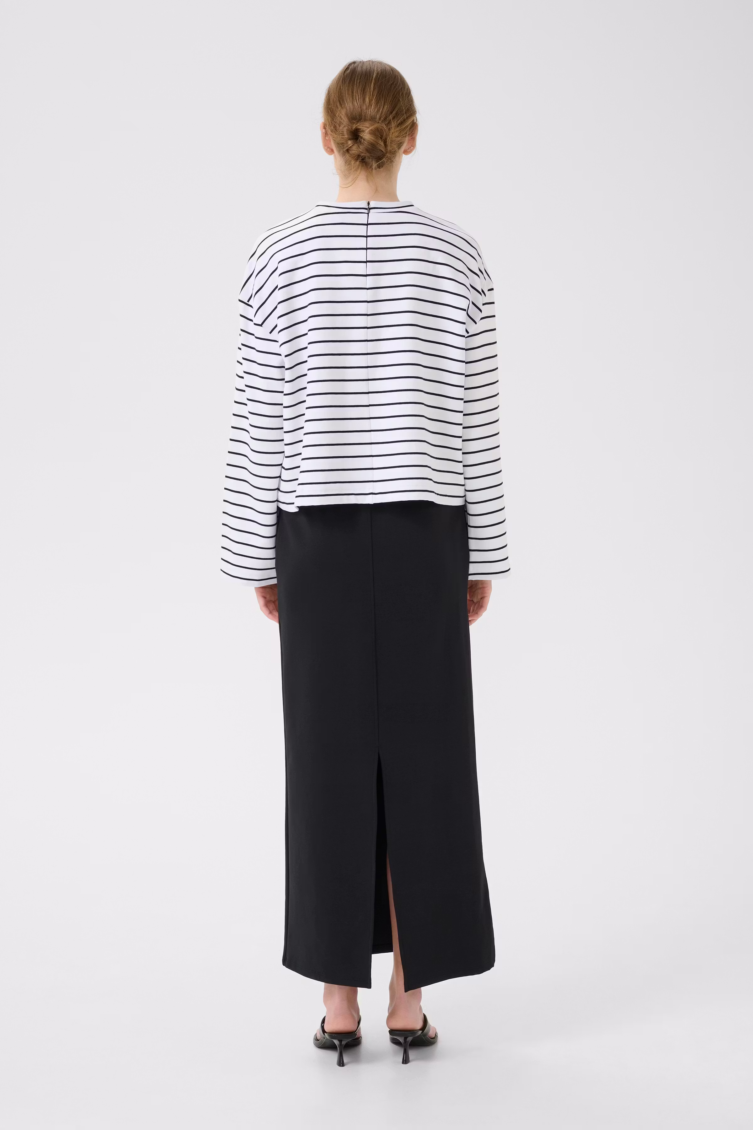 GZimina Skirt LOOKBOOK BACK 10910115-100017