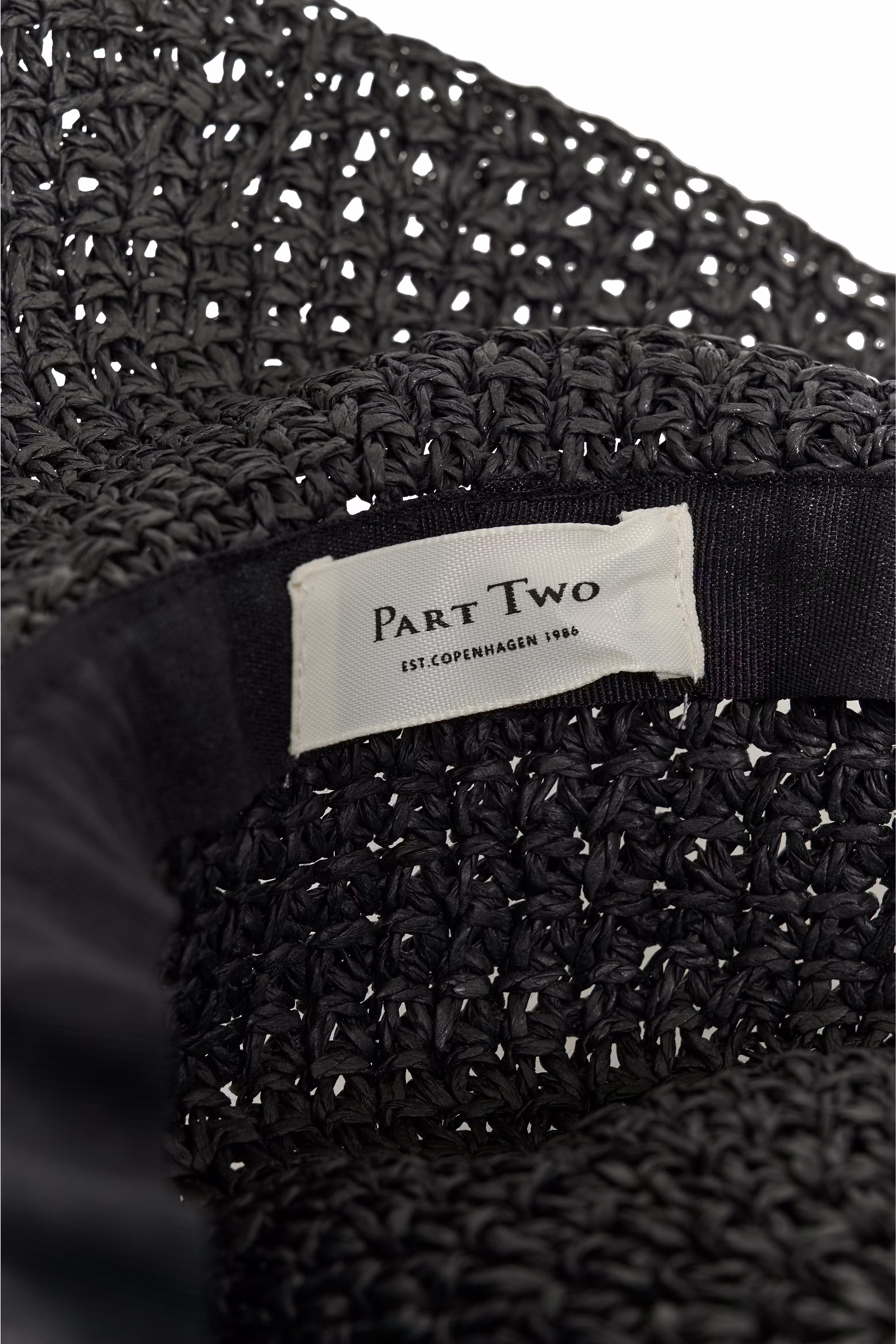 PoulinePW Hatt PACK DETAIL 30306884-194008