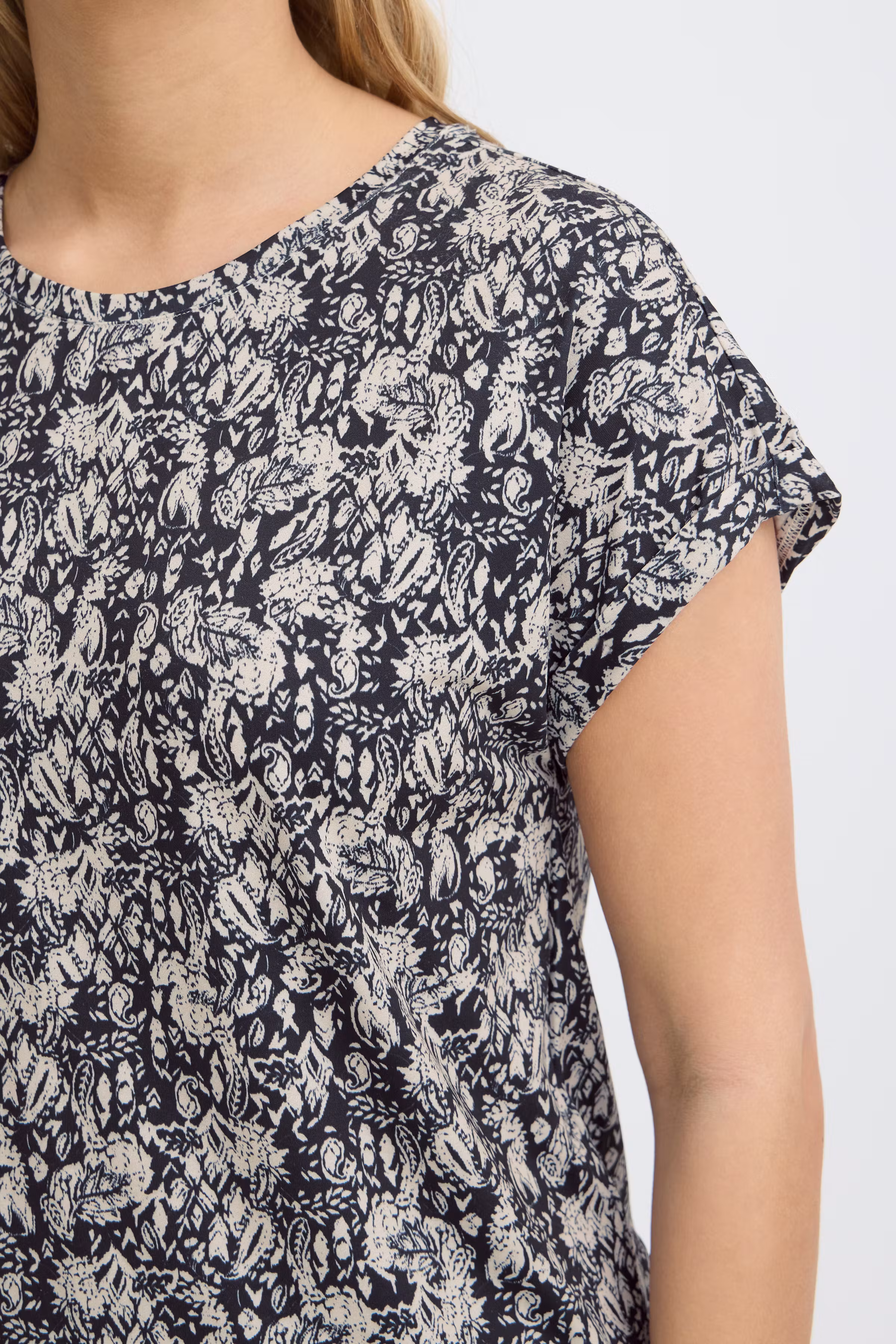 FRSEEN T-shirt LOOKBOOK DETAIL 20610634-900009981