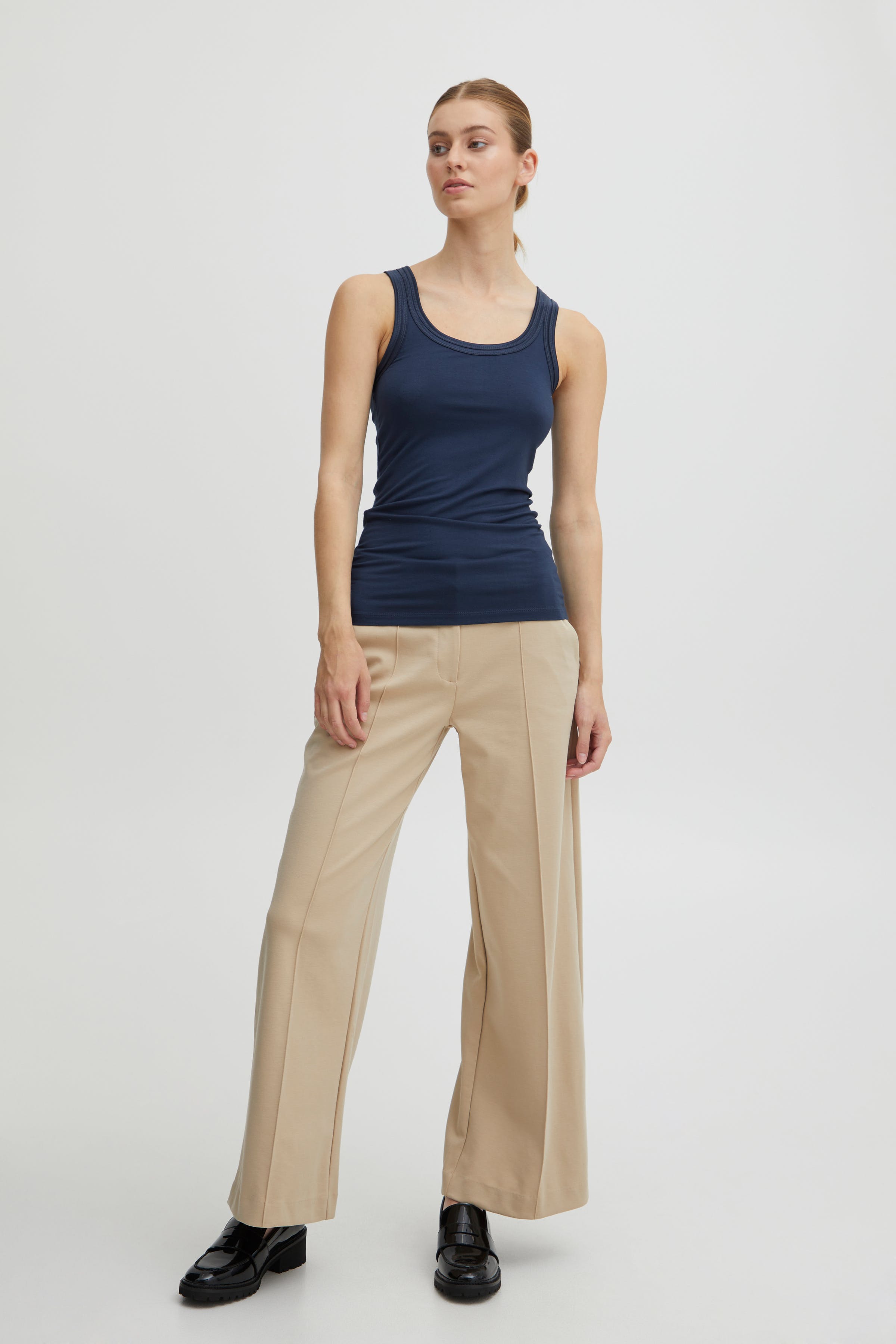 Jersey top LOOKBOOK FRONT 20101231-14044