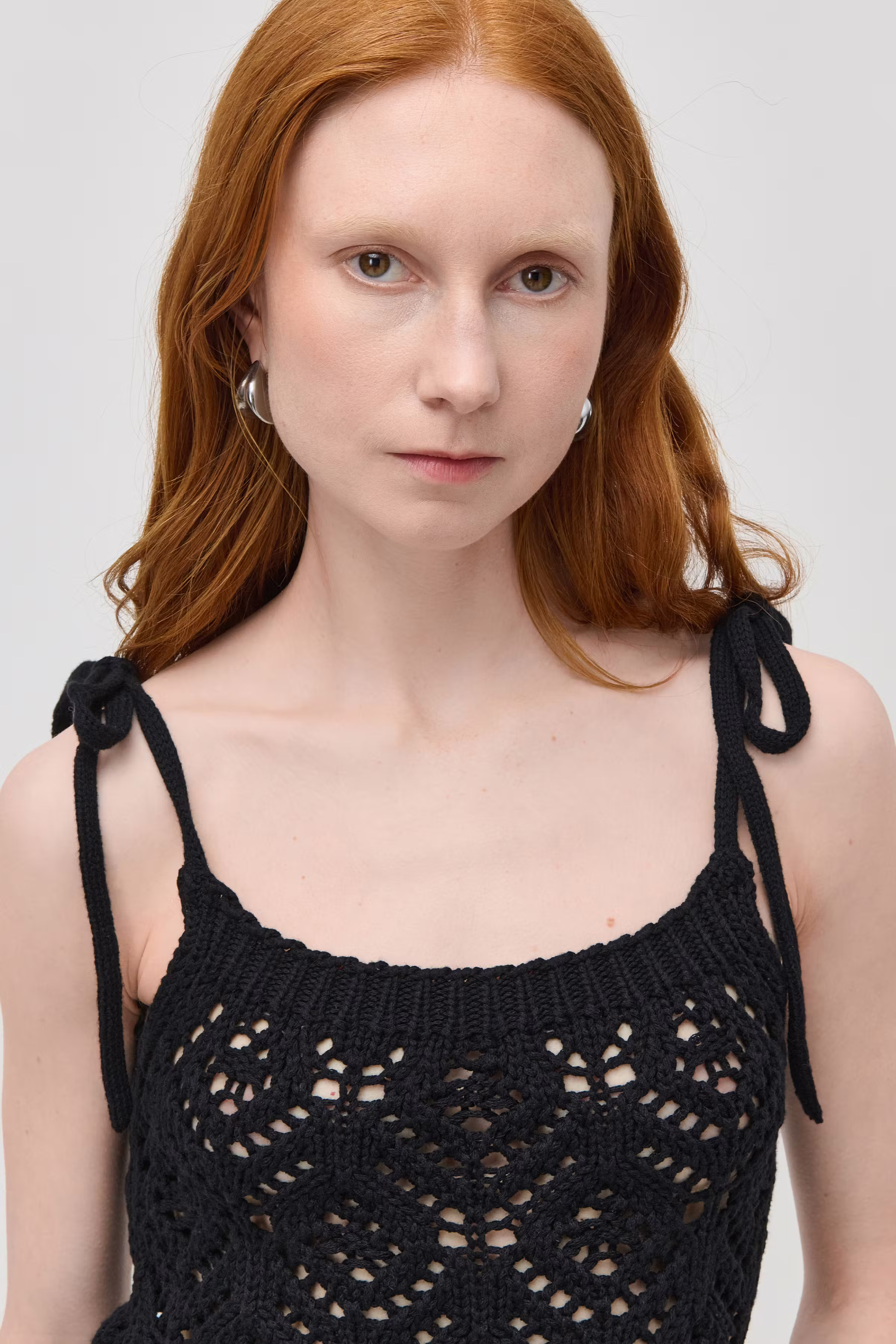 FHELIPPA TOP LOOKBOOK DETAIL 30600606-BK999