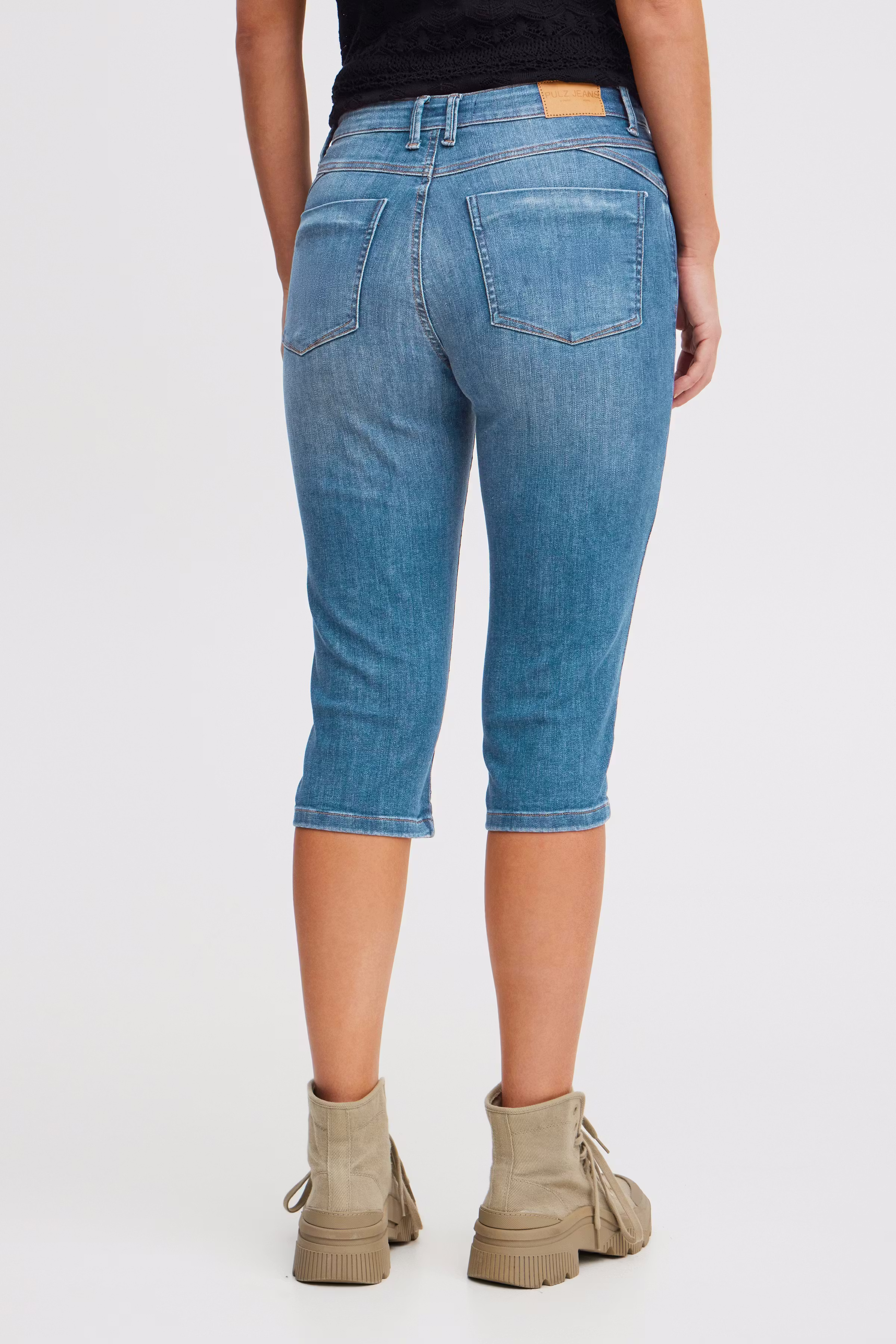 PZJULIA HW Capri LOOKBOOK BACK 50208107-200005