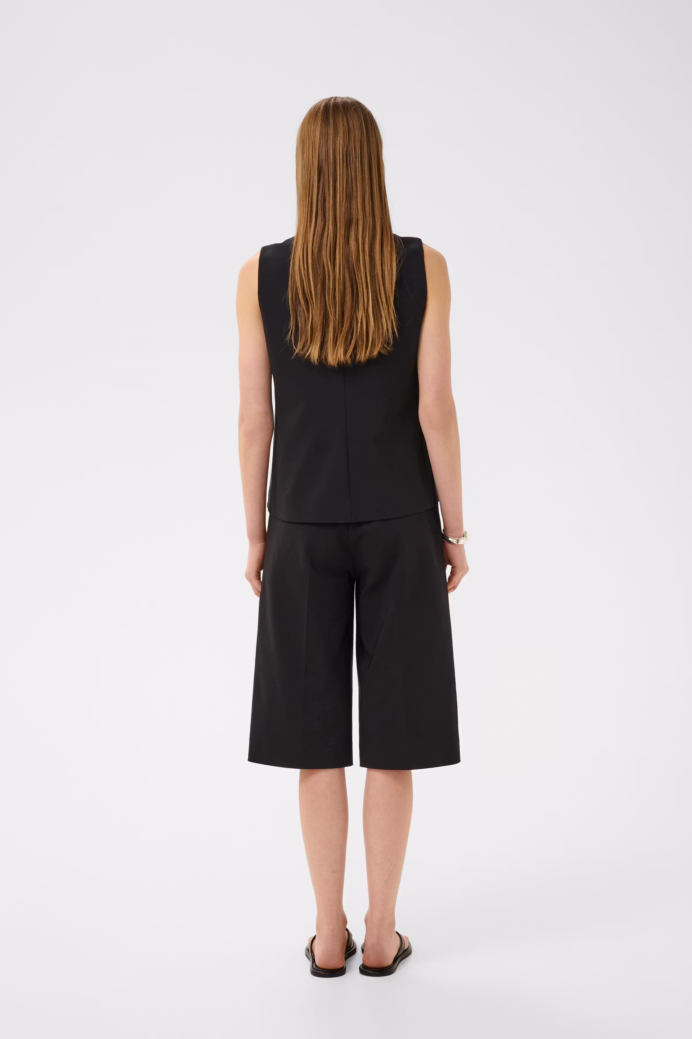 ZELLAIW Vest LOOKBOOK BACK 30112629-194008