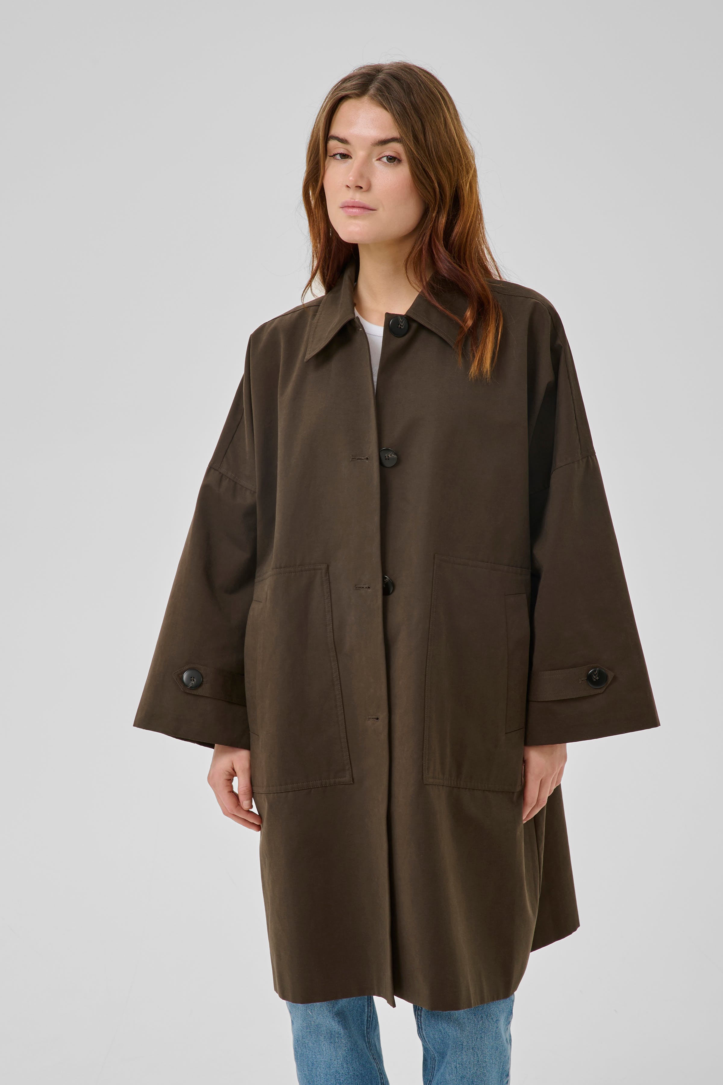LyonMW Mantel LOOKBOOK FRONT 10705044-190810