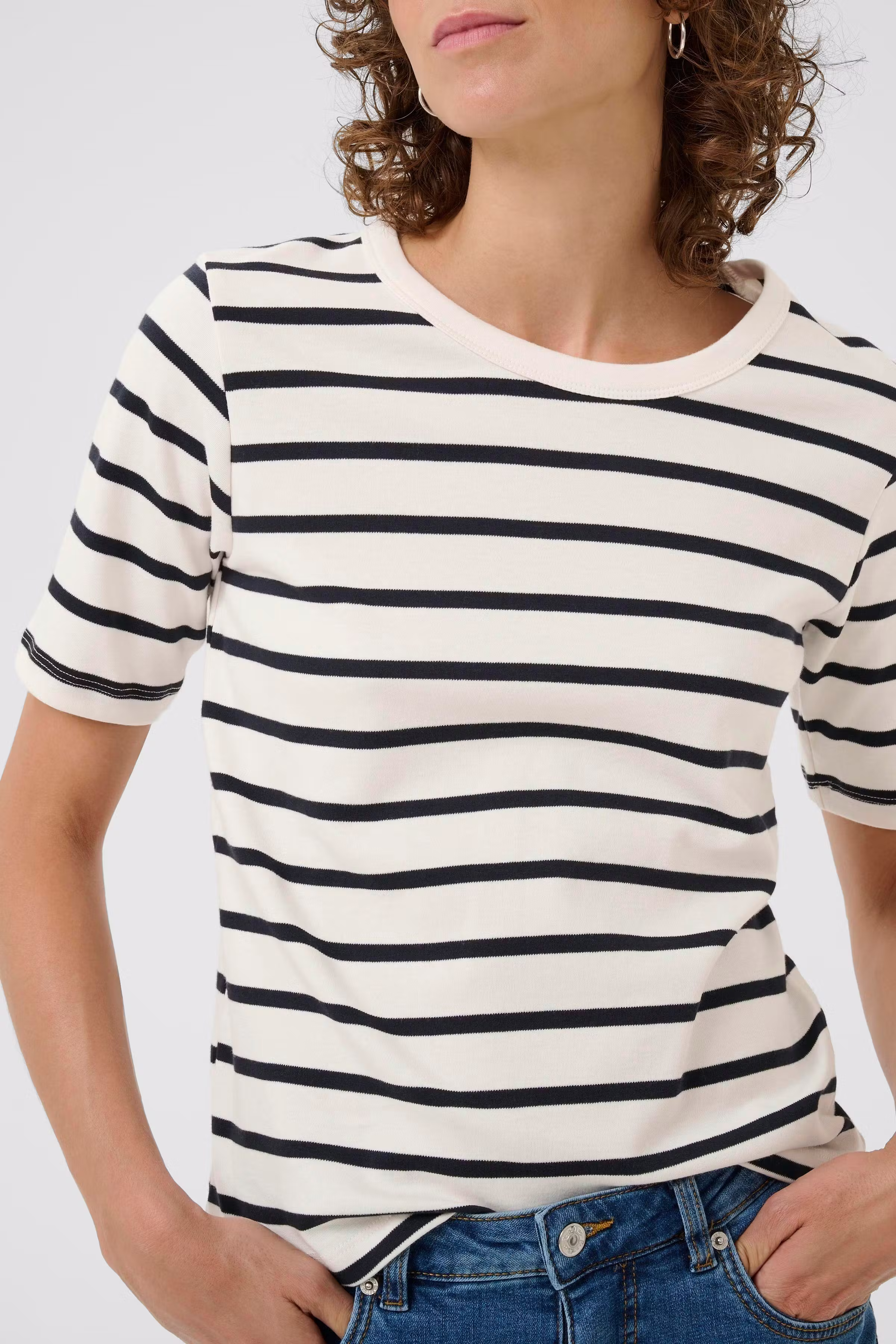 RatanaPW T-shirt LOOKBOOK DETAIL 30309870-303998