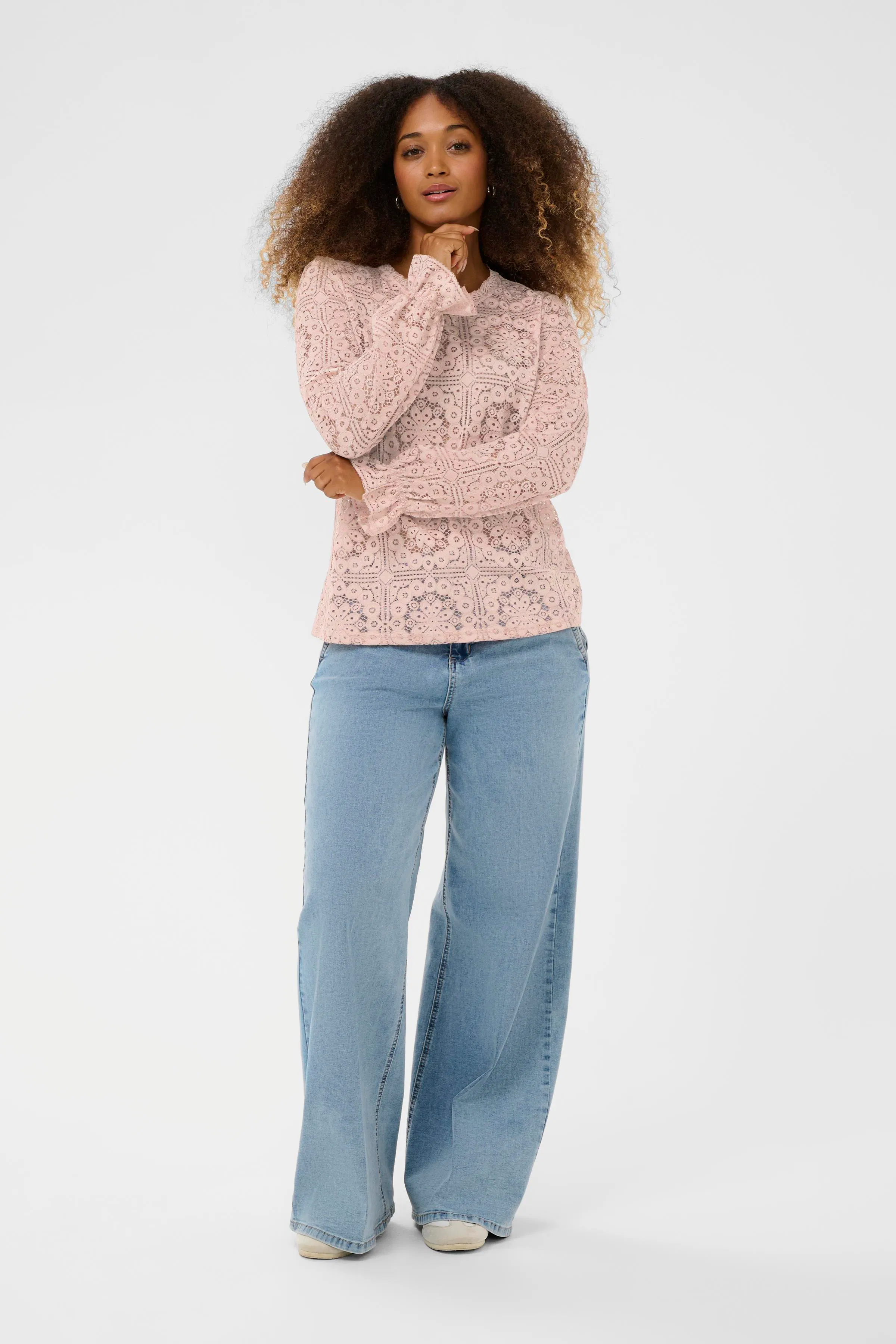 CRTiley Blouse LOOKBOOK FRONT 10607994-151905