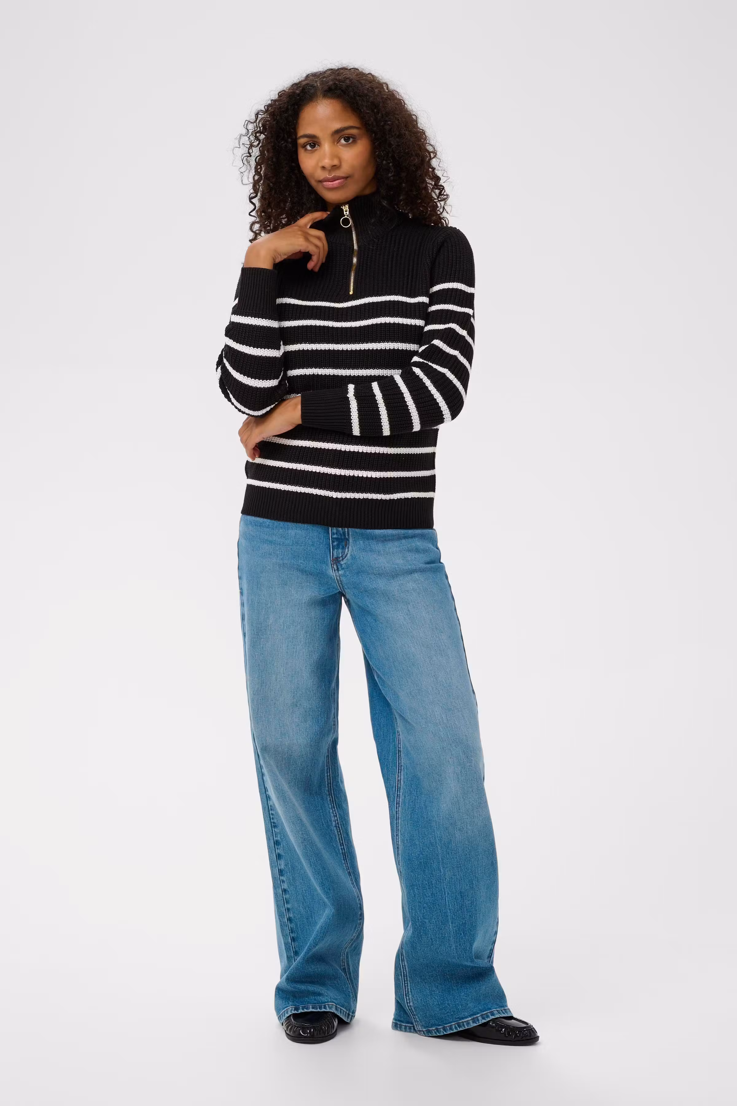 KAlioa Pullover LOOKBOOK FRONT 10506116-108990