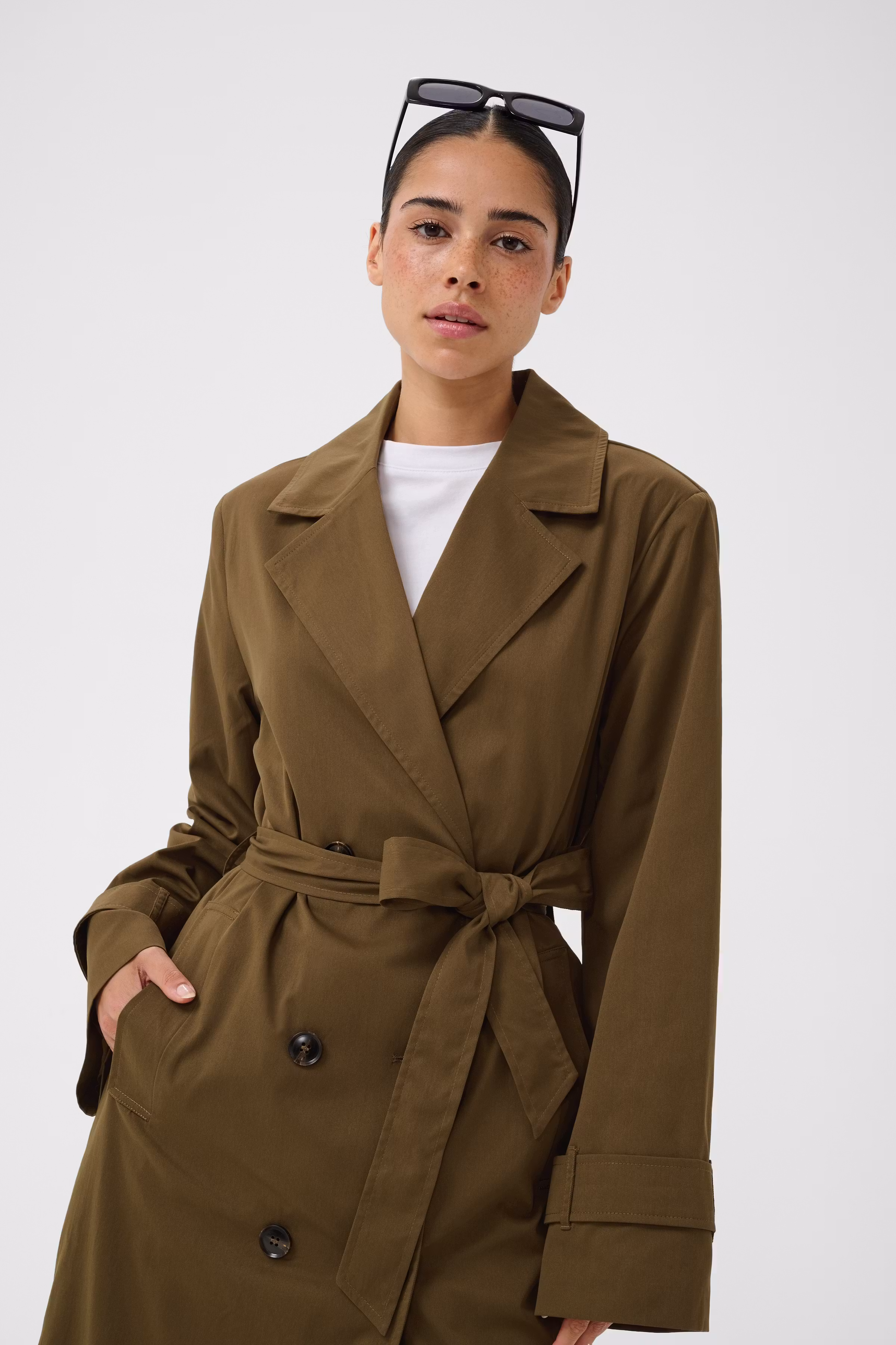 KAjacklyn Mantel LOOKBOOK DETAIL 10512481-1000150