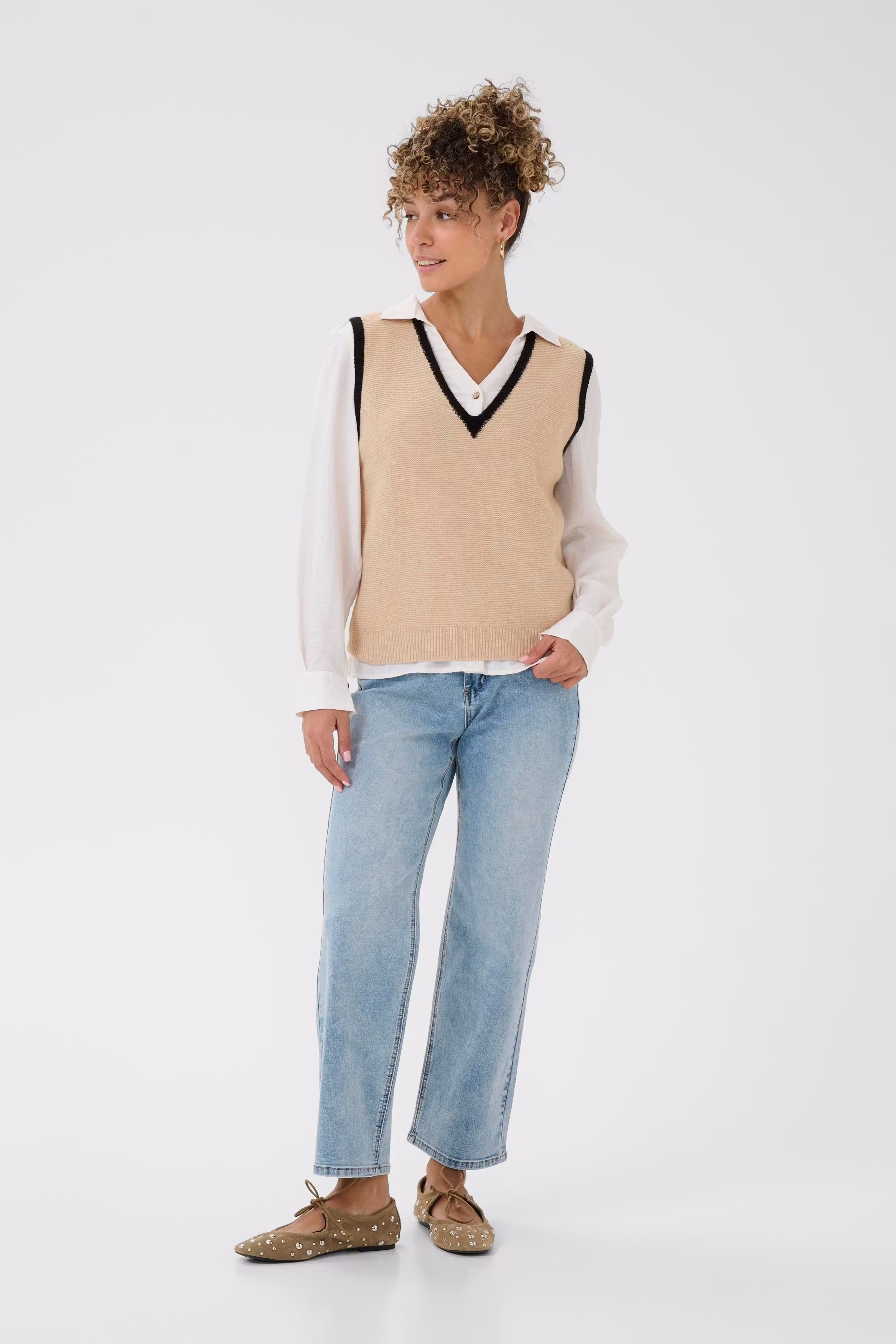 CRDaisee Slipover LOOKBOOK FRONT 10614713-100232