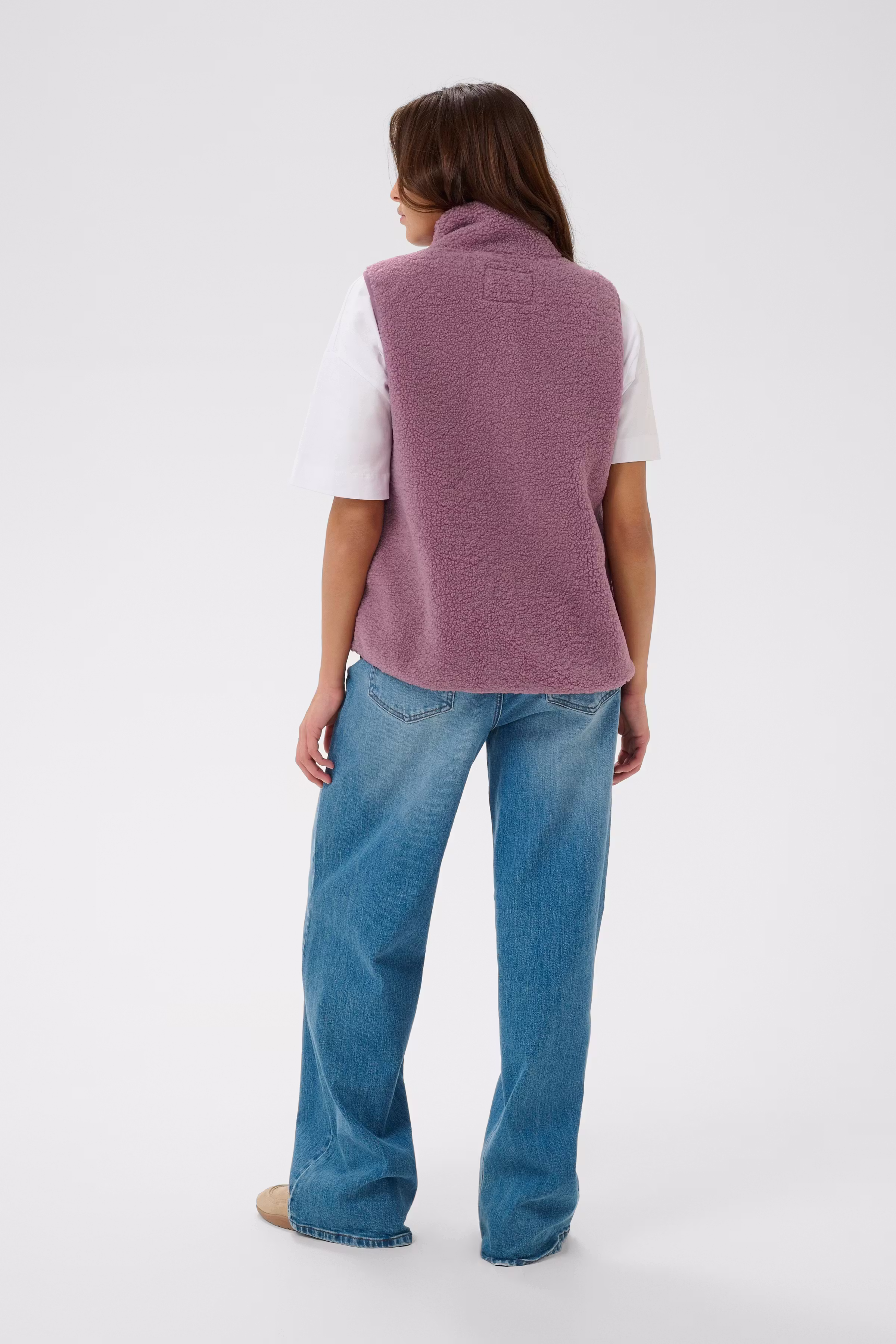 KAally Vest LOOKBOOK BACK 10512029-163205